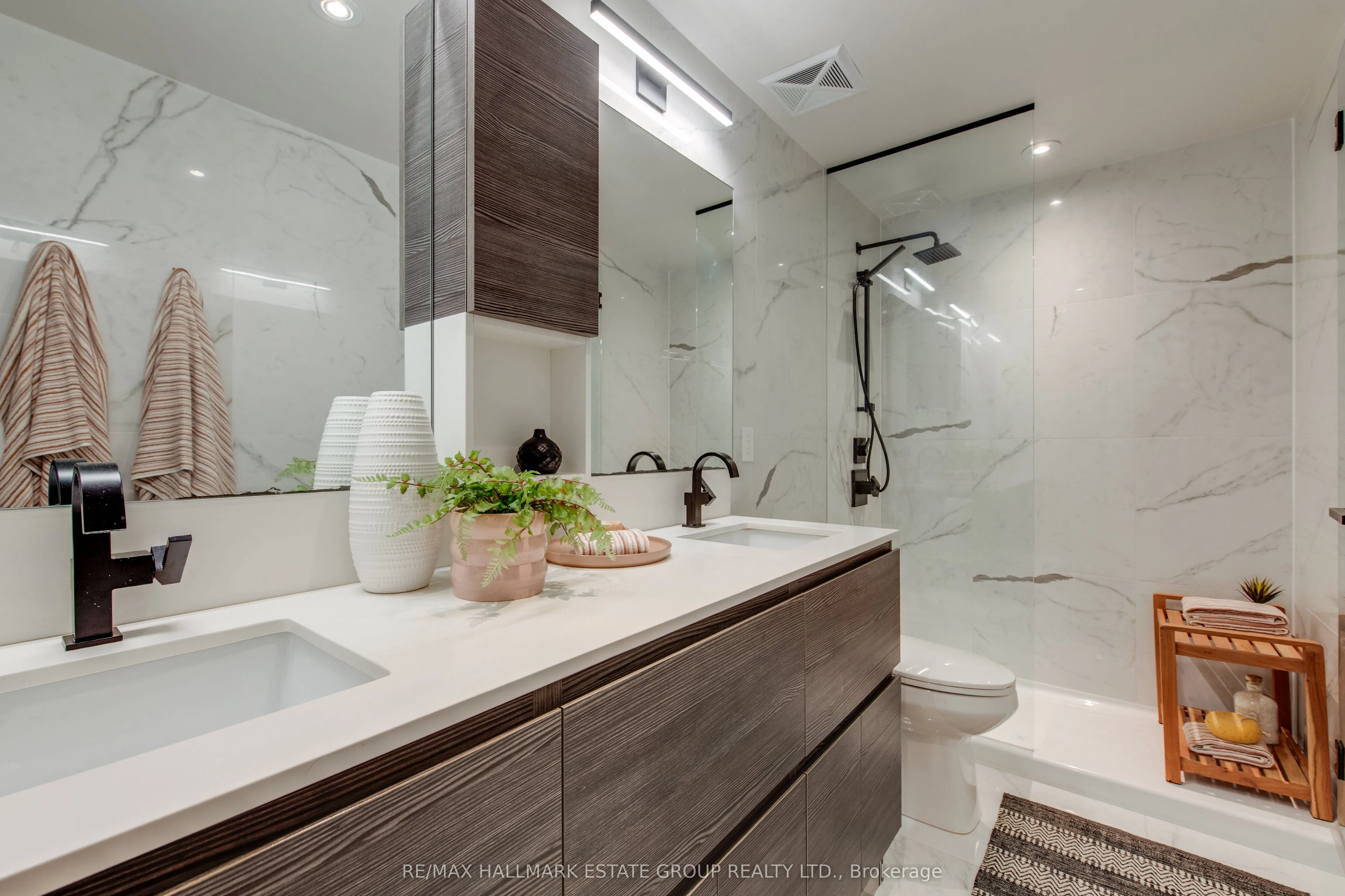 673 Kingston Road, #12