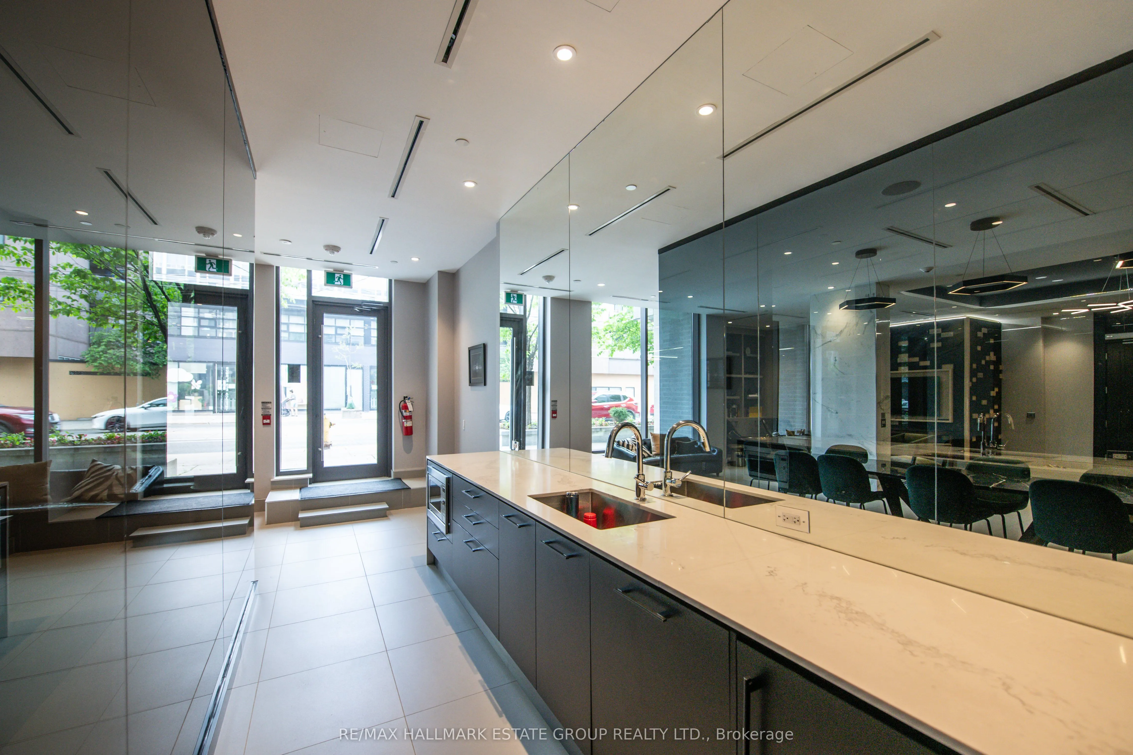 673 Kingston Road, #12