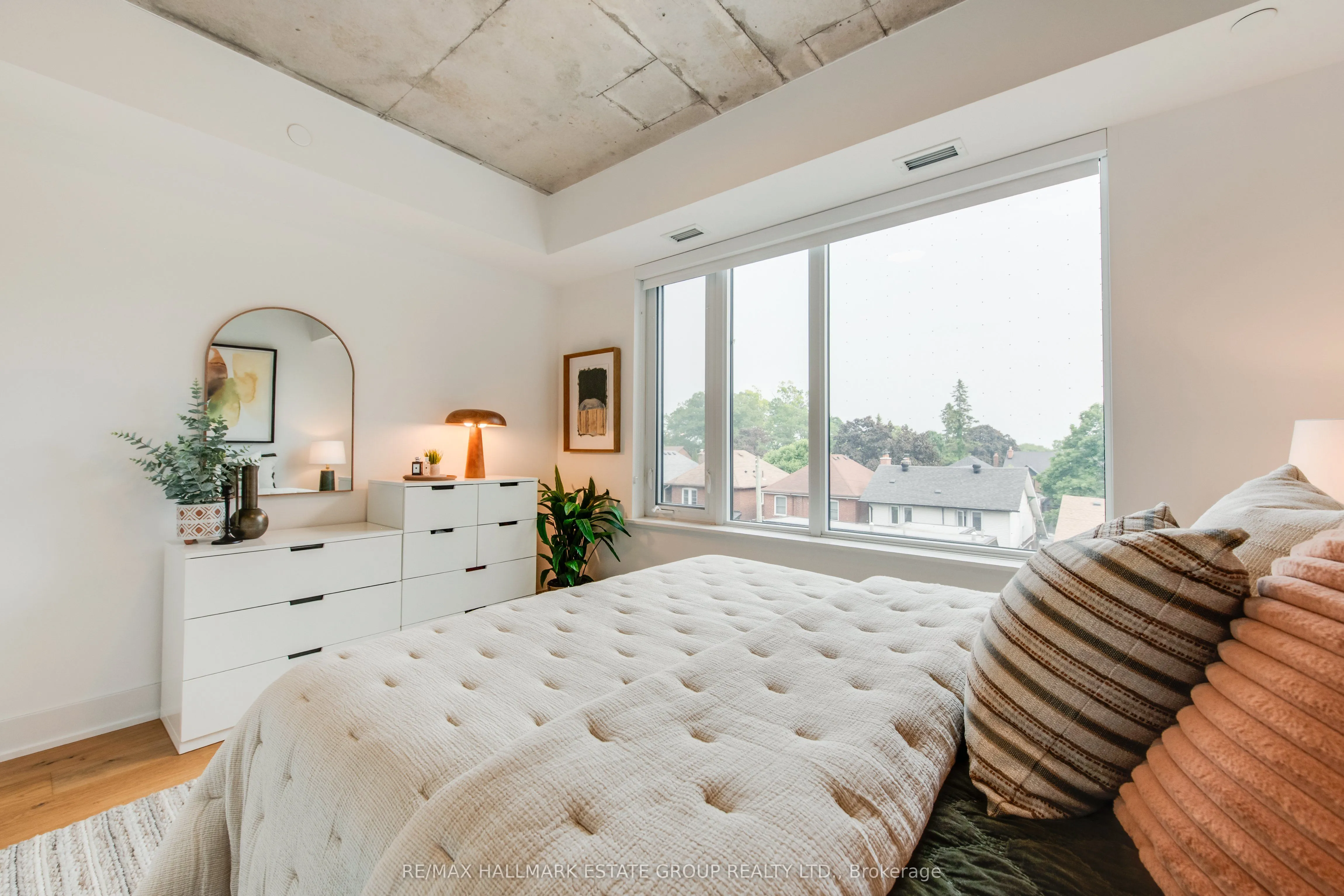 673 Kingston Road, #12