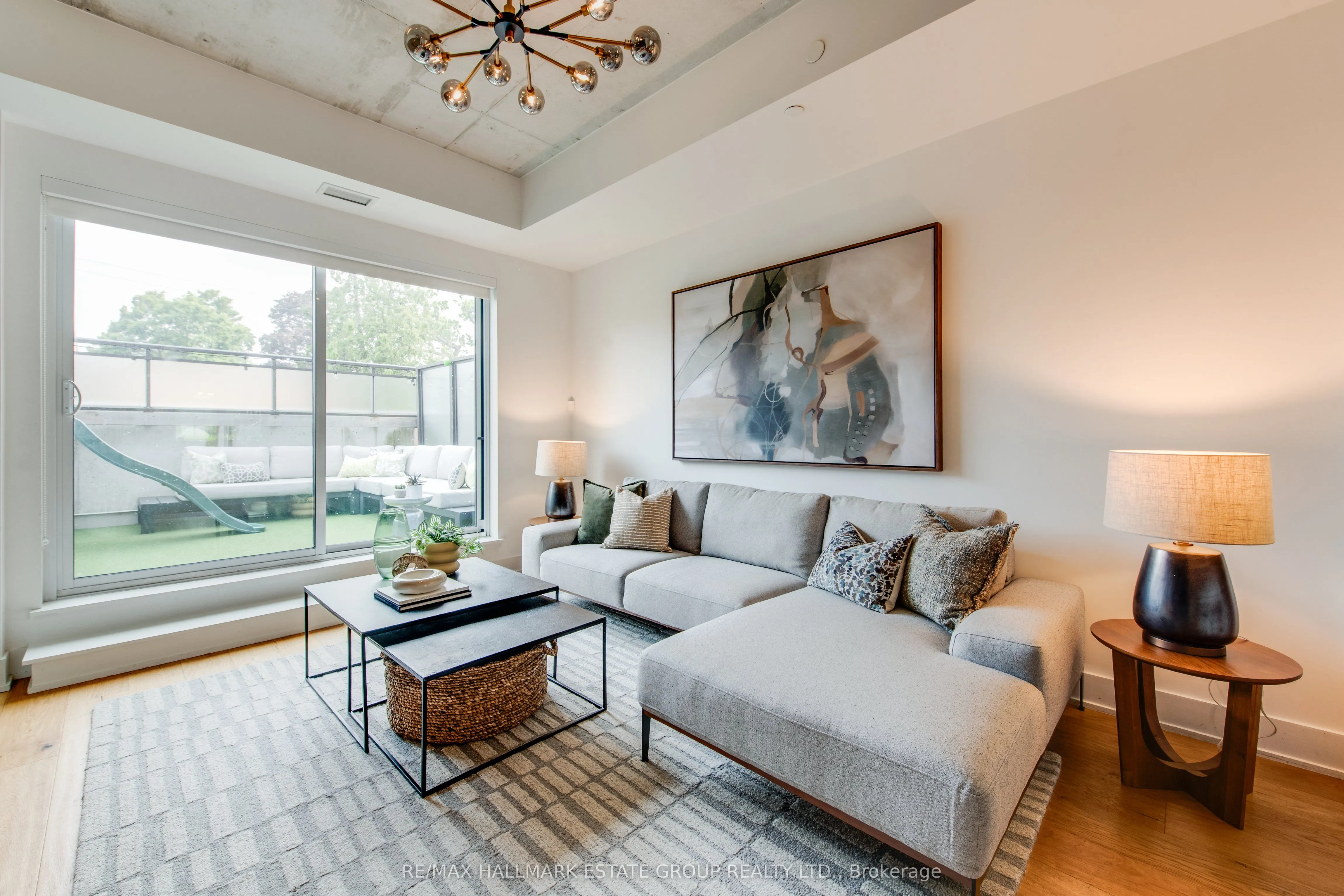 673 Kingston Road, #12