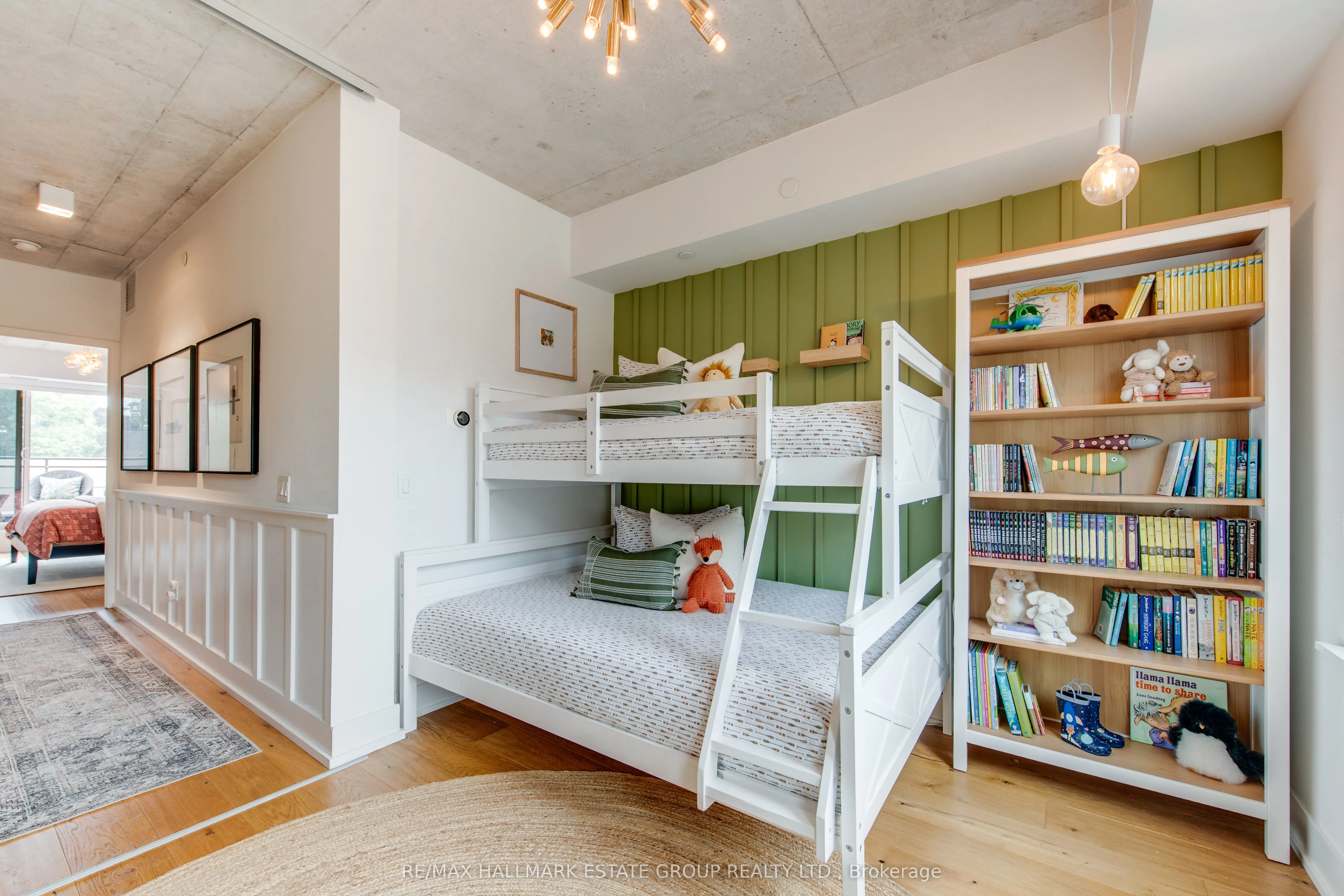 673 Kingston Road, #12
