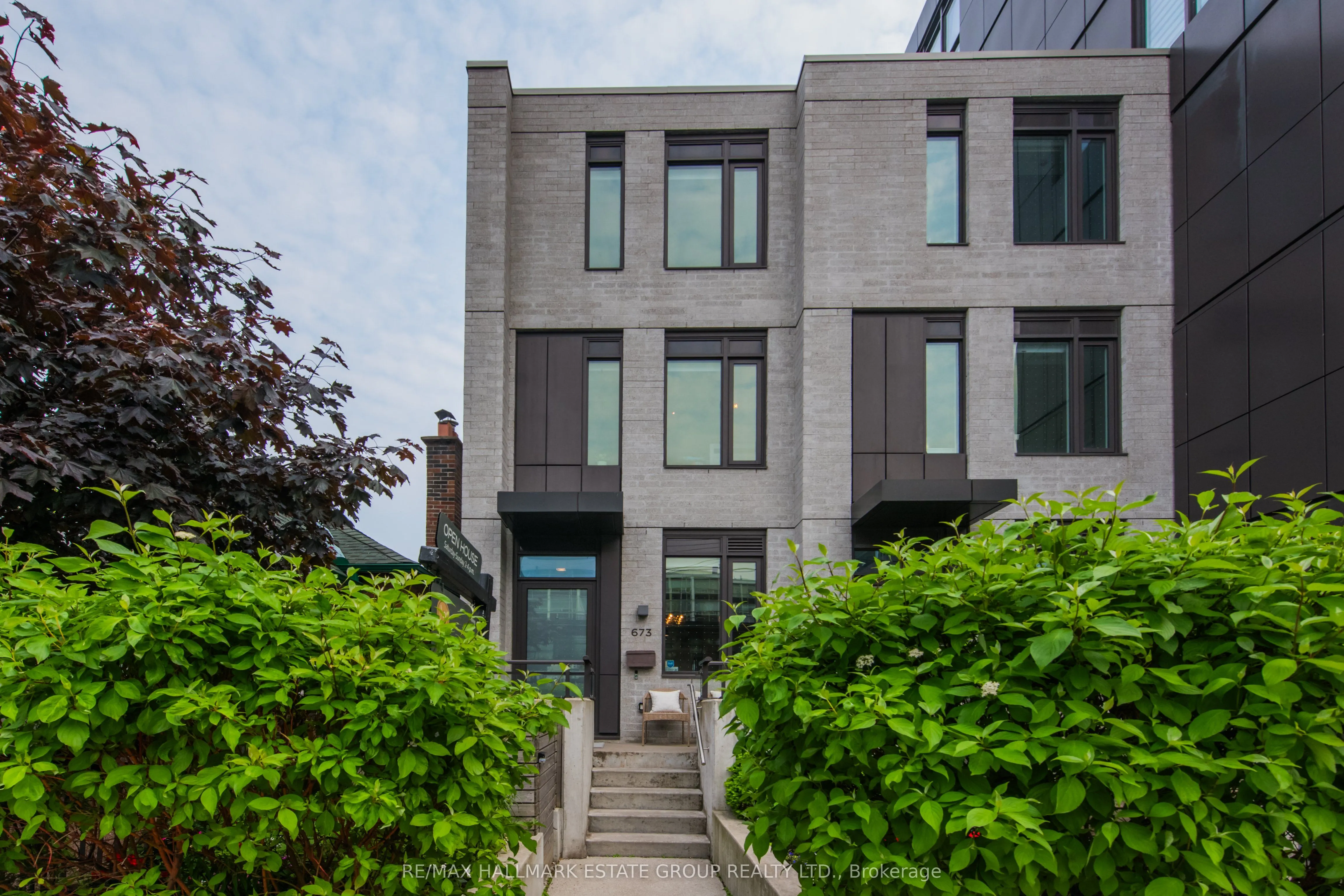 673 Kingston Road, #12