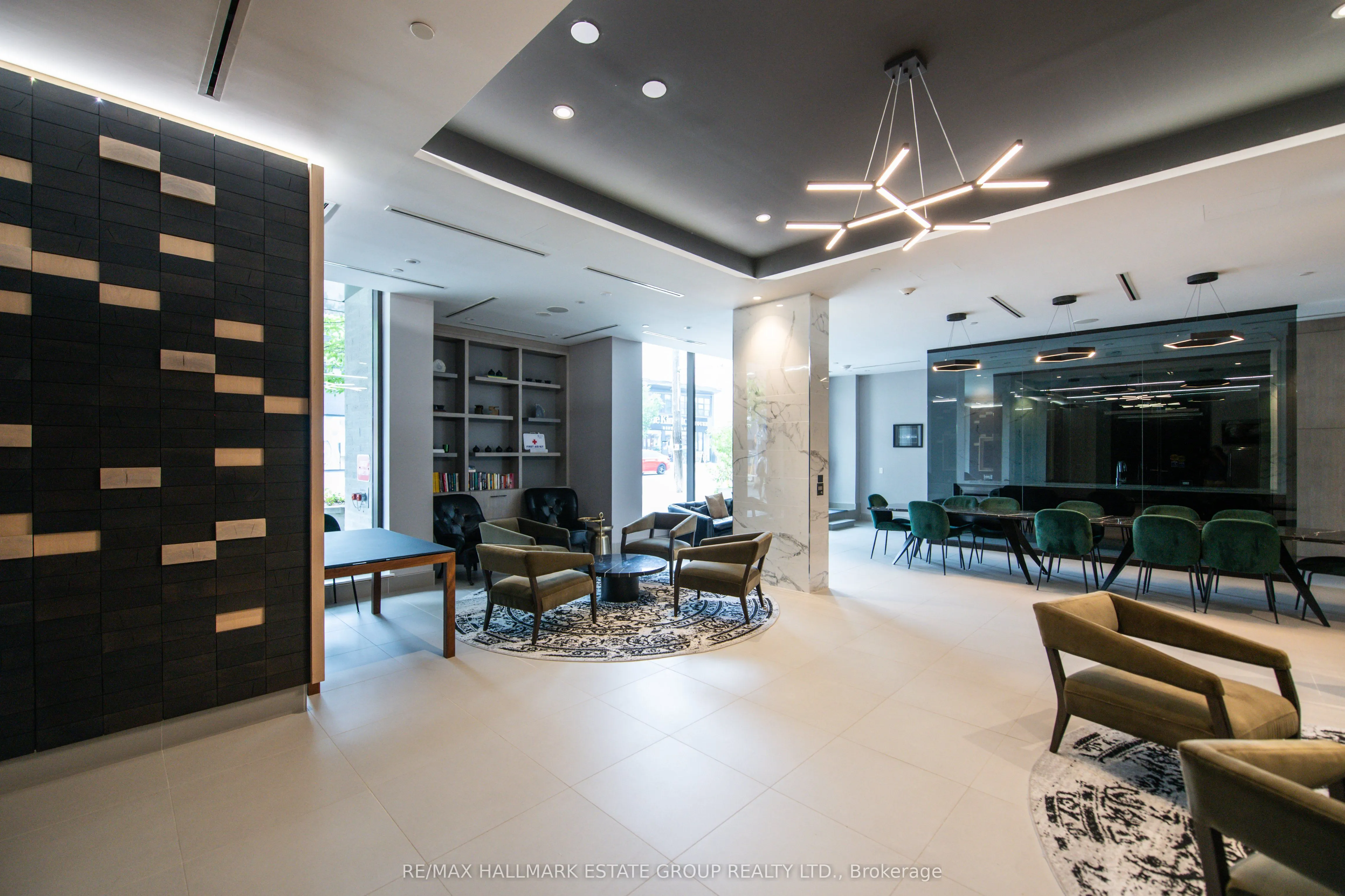 673 Kingston Road, #12