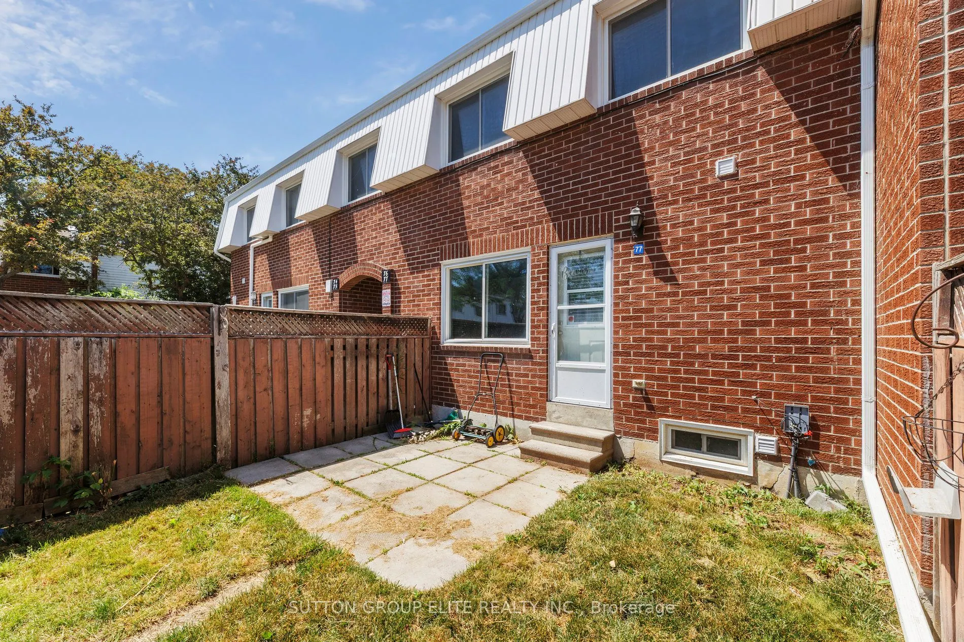 1010 Glen Street, #77