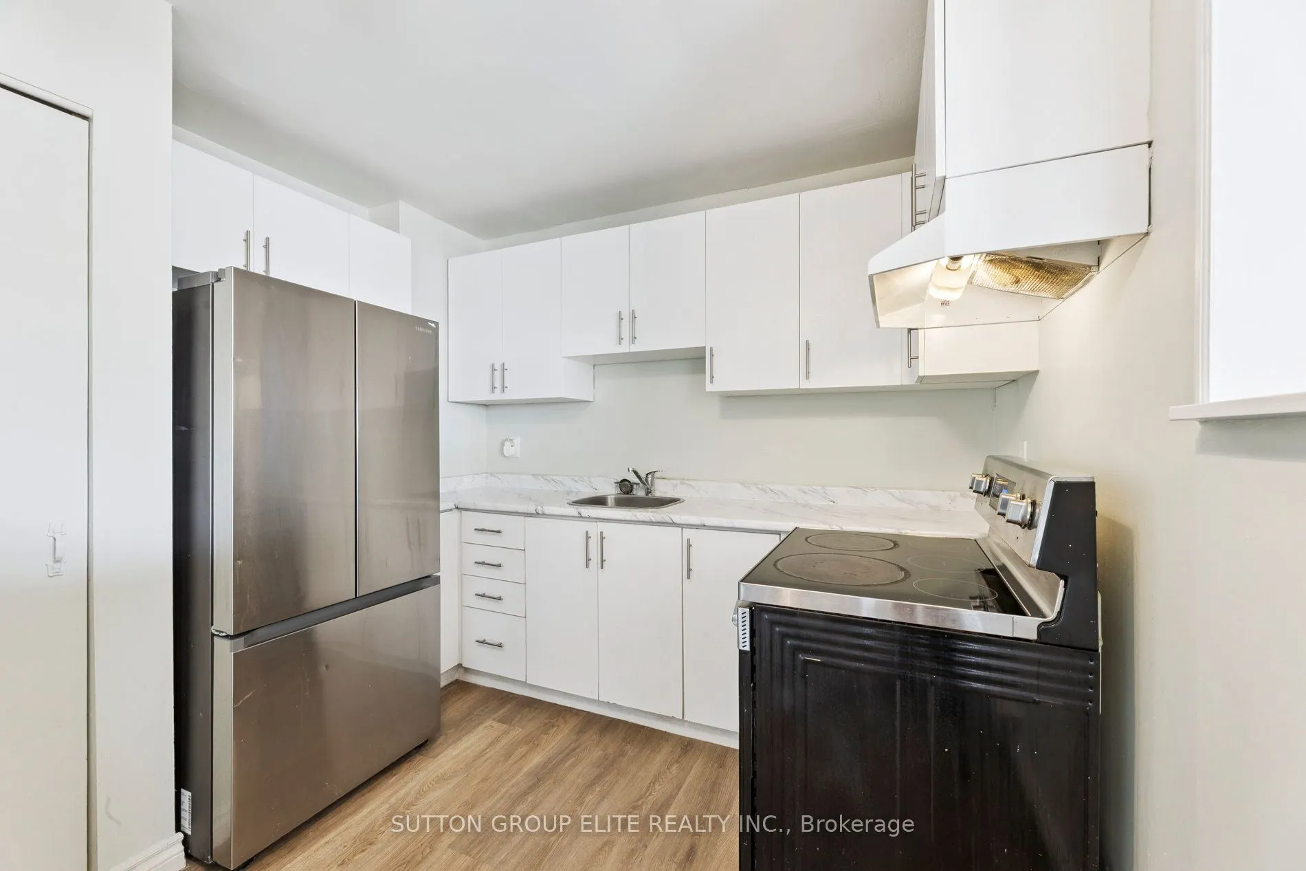 1010 Glen Street, #77