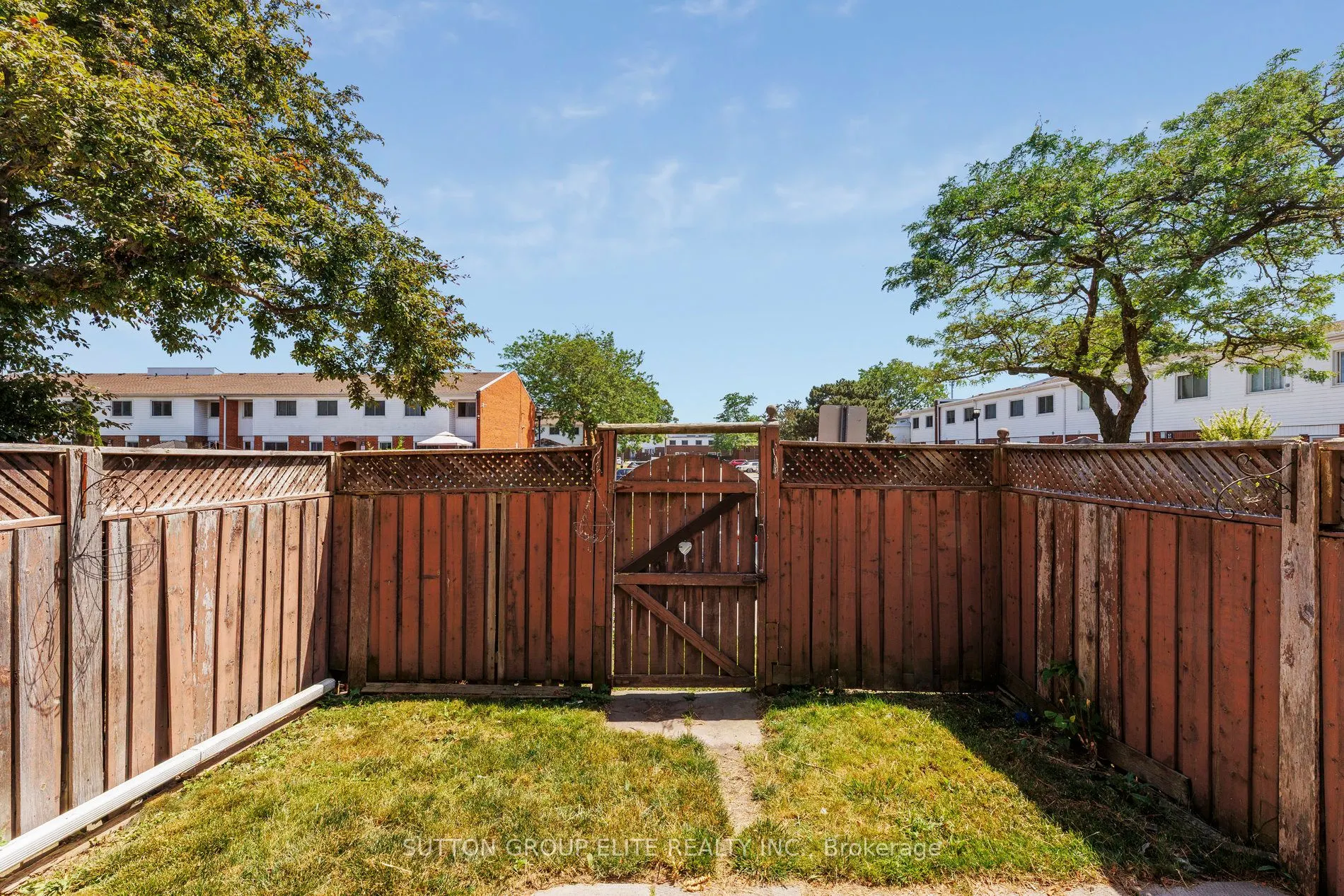 1010 Glen Street, #77