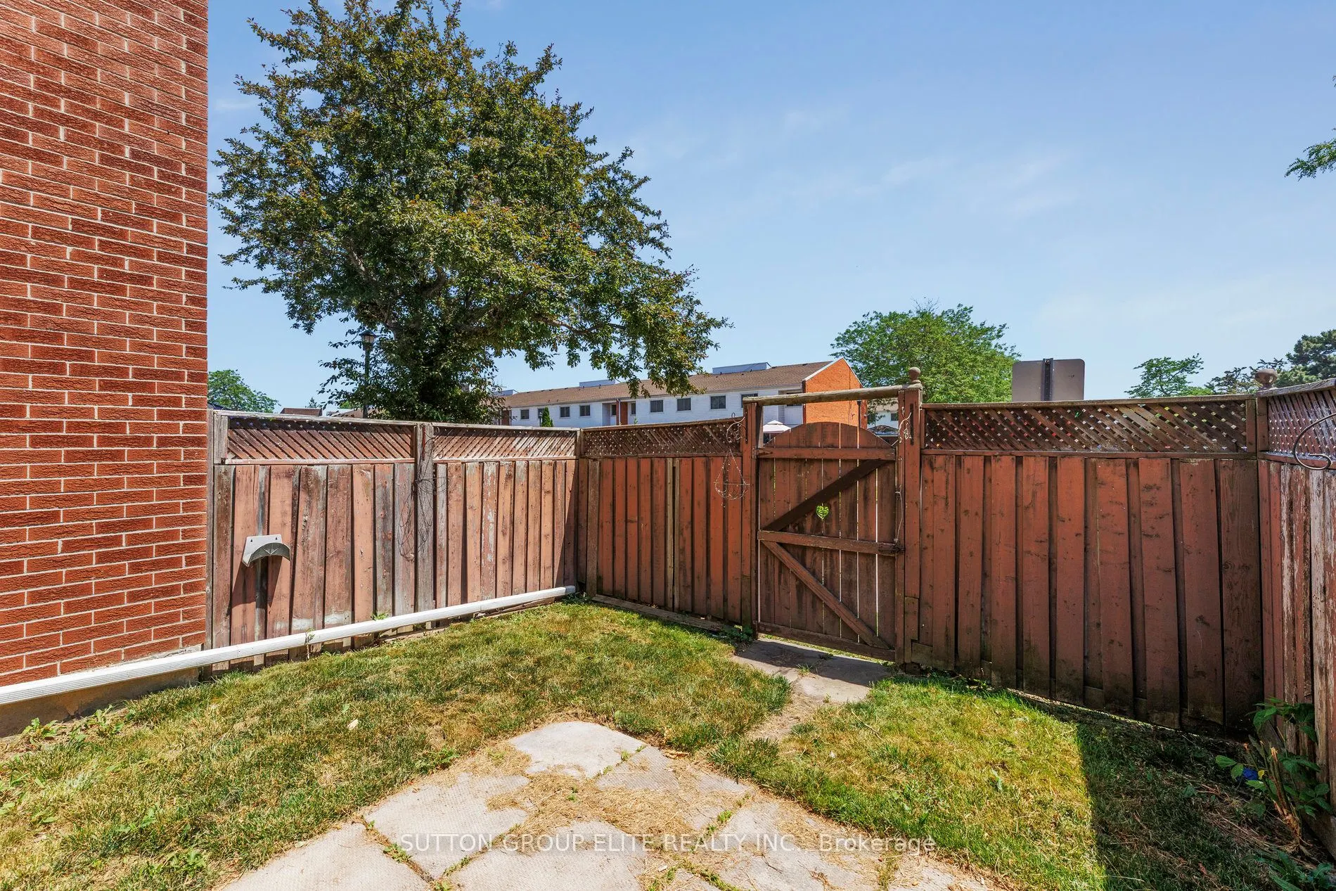 1010 Glen Street, #77