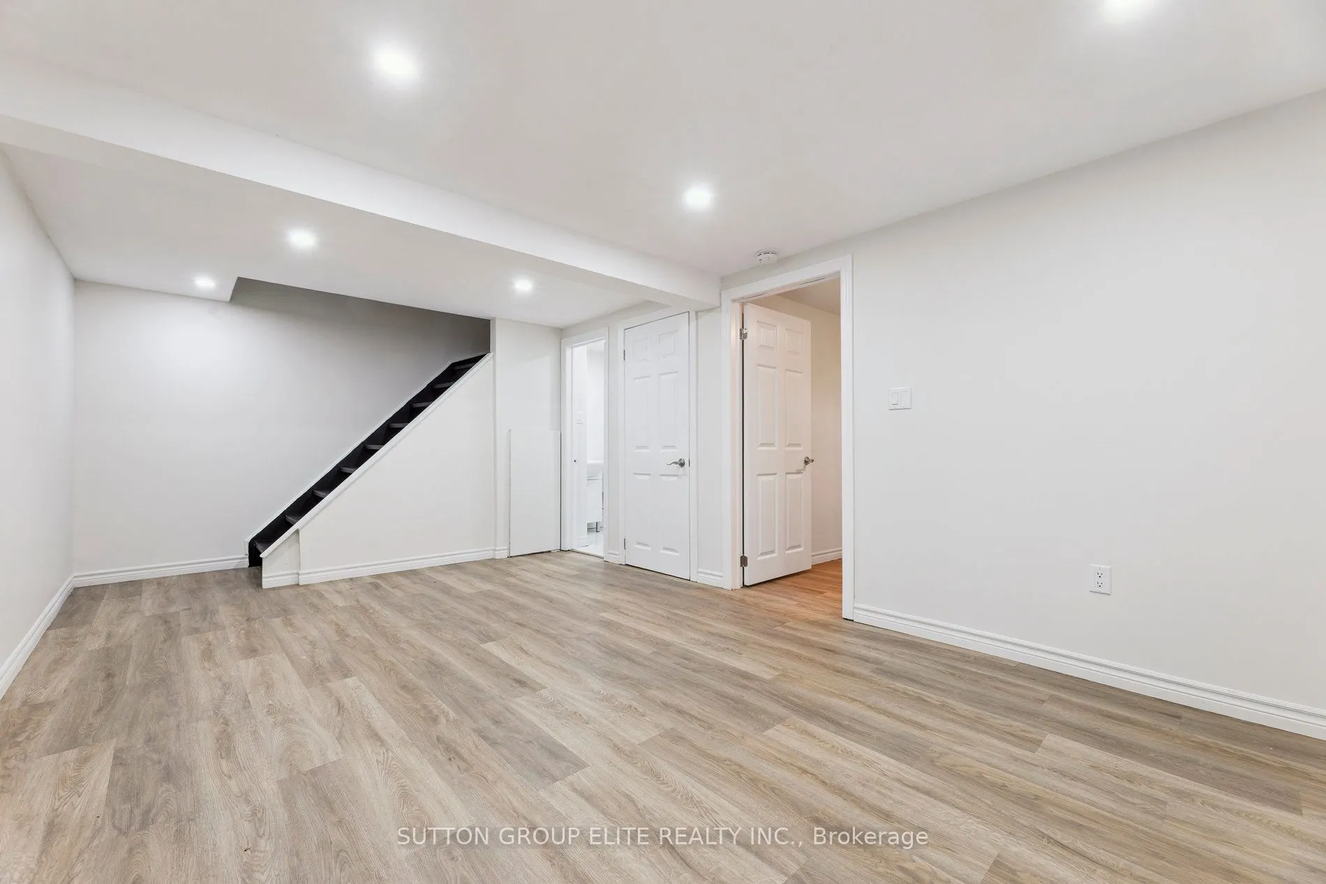 1010 Glen Street, #77