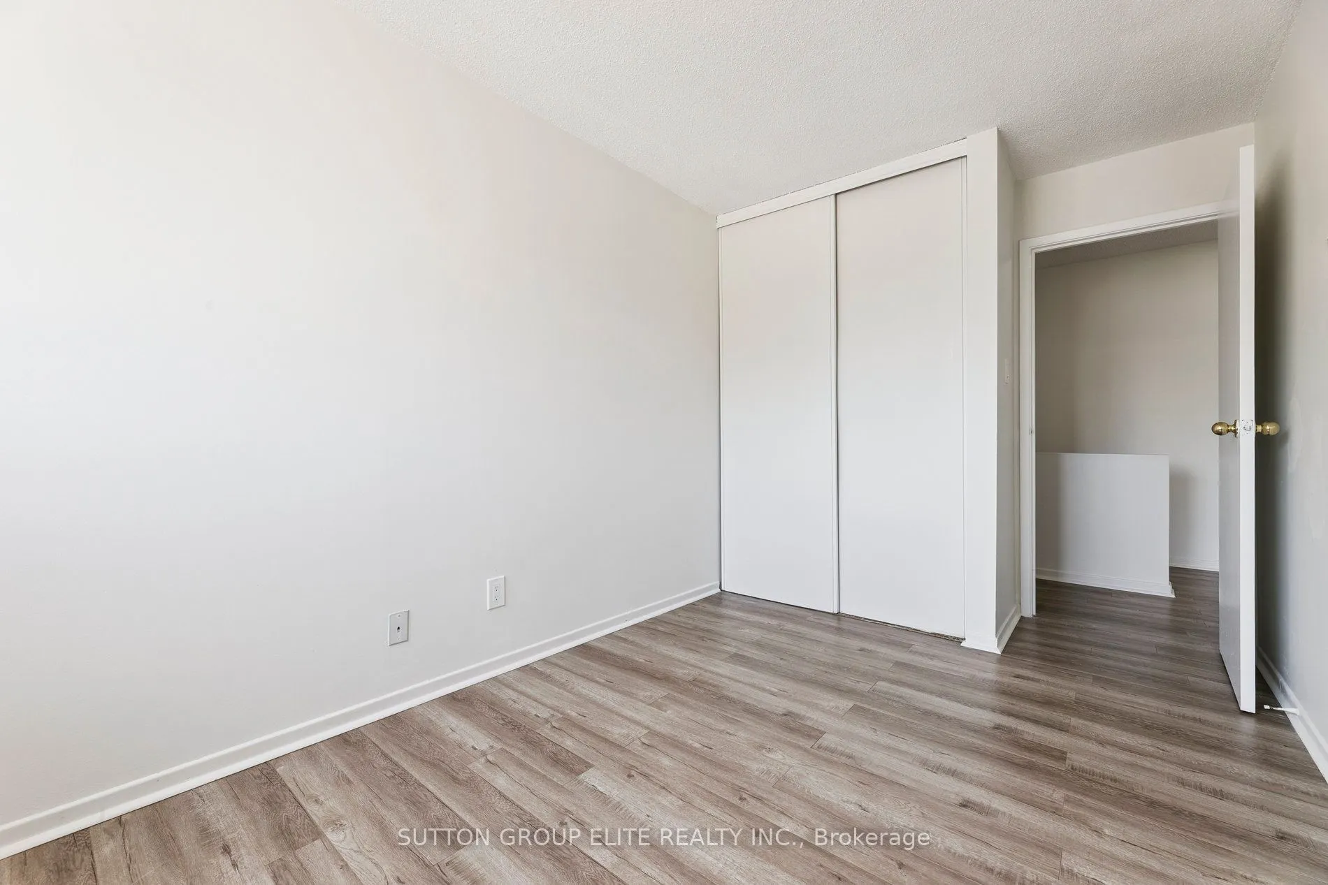 1010 Glen Street, #77