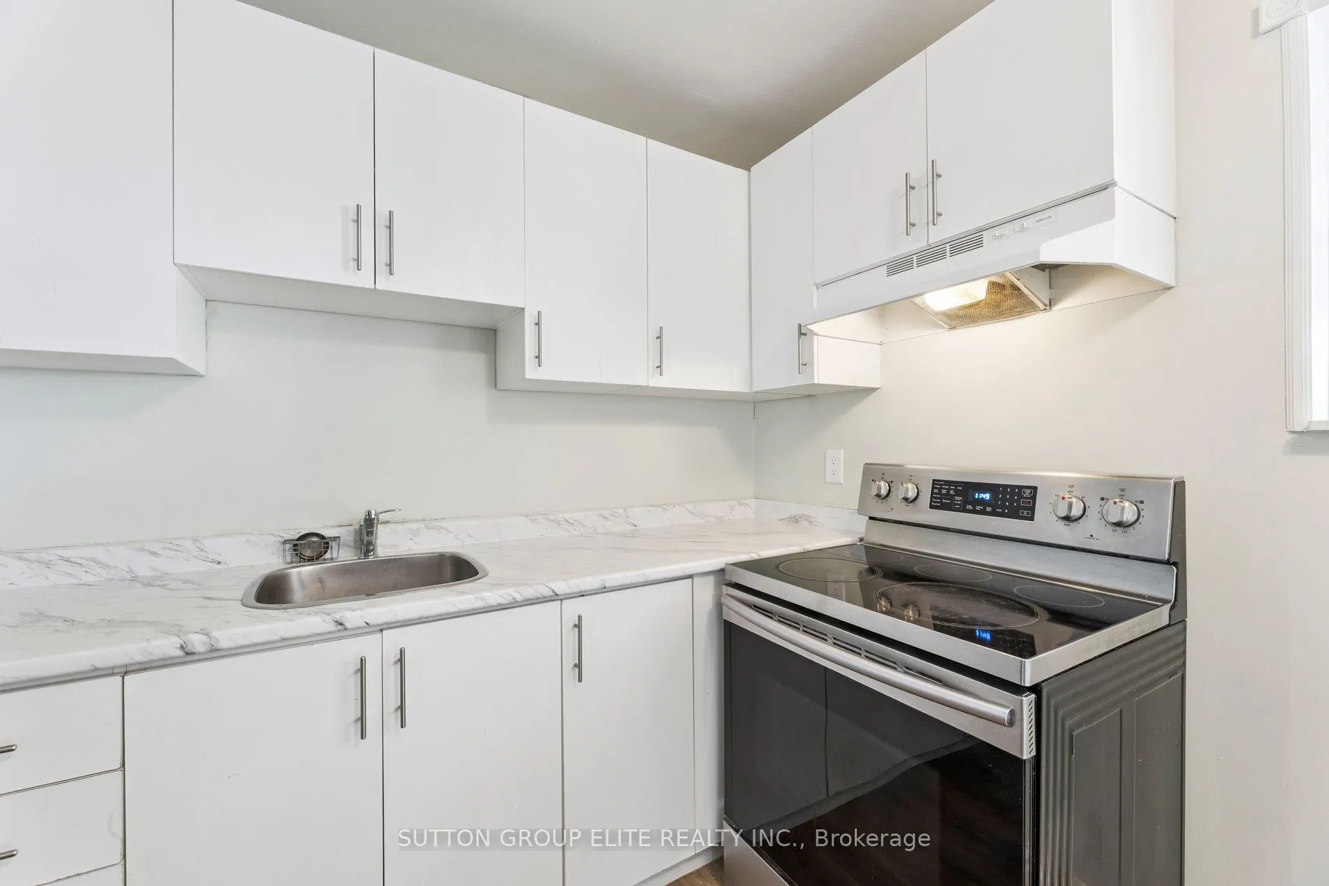 1010 Glen Street, #77