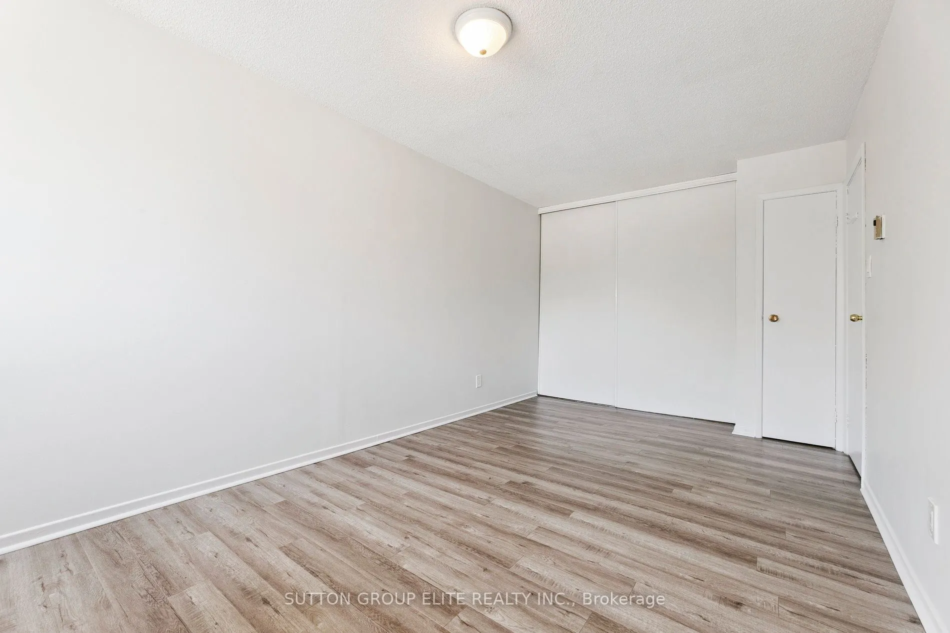 1010 Glen Street, #77