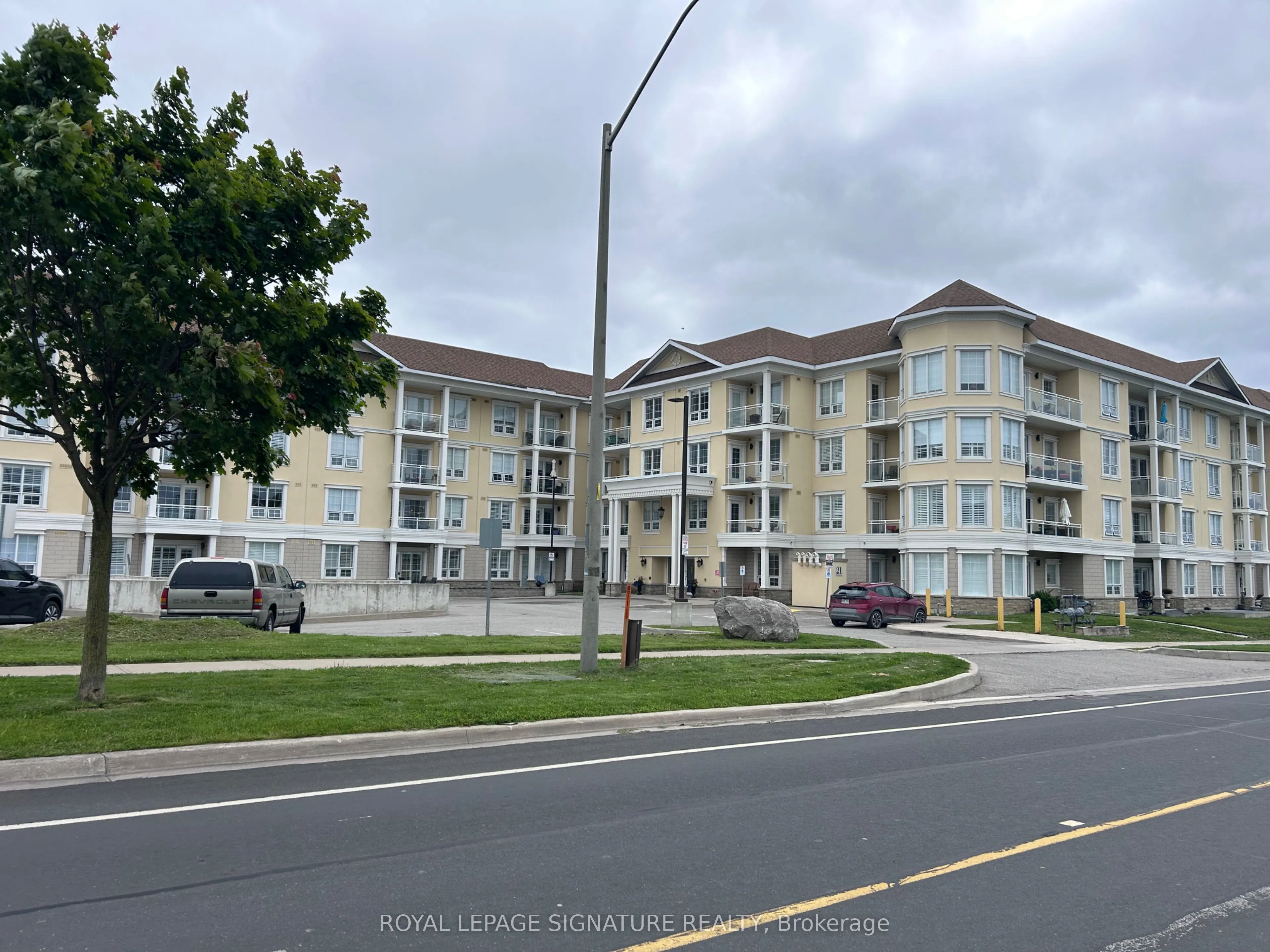 21 Brookhouse Drive, #320