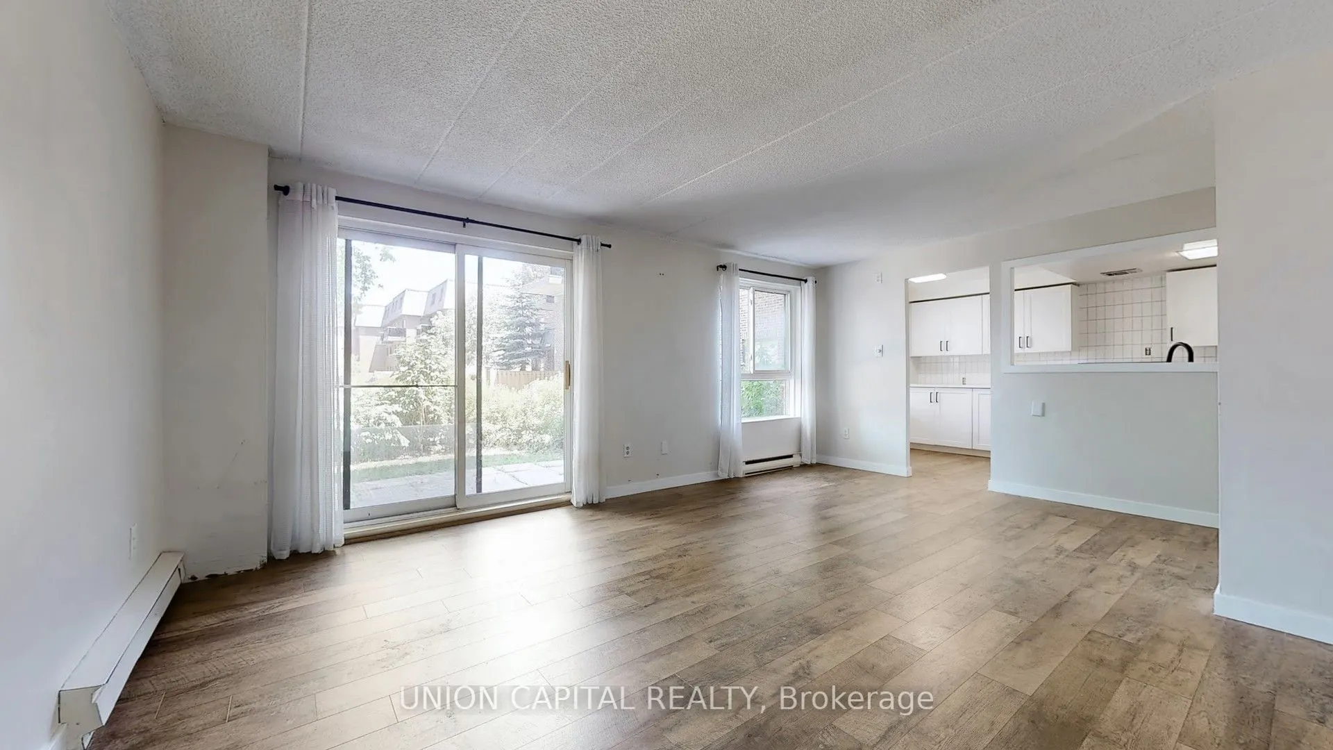 43 Taunton Road E, #27