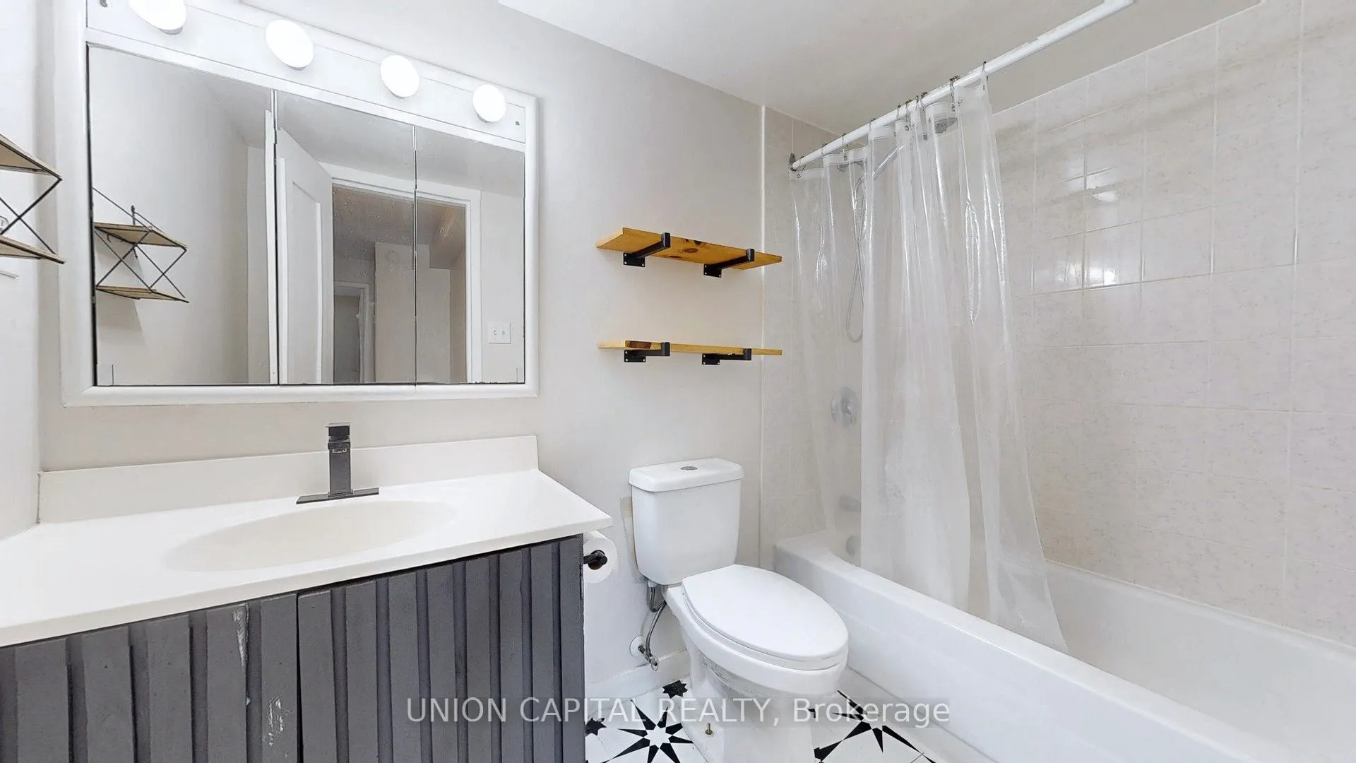 43 Taunton Road E, #27
