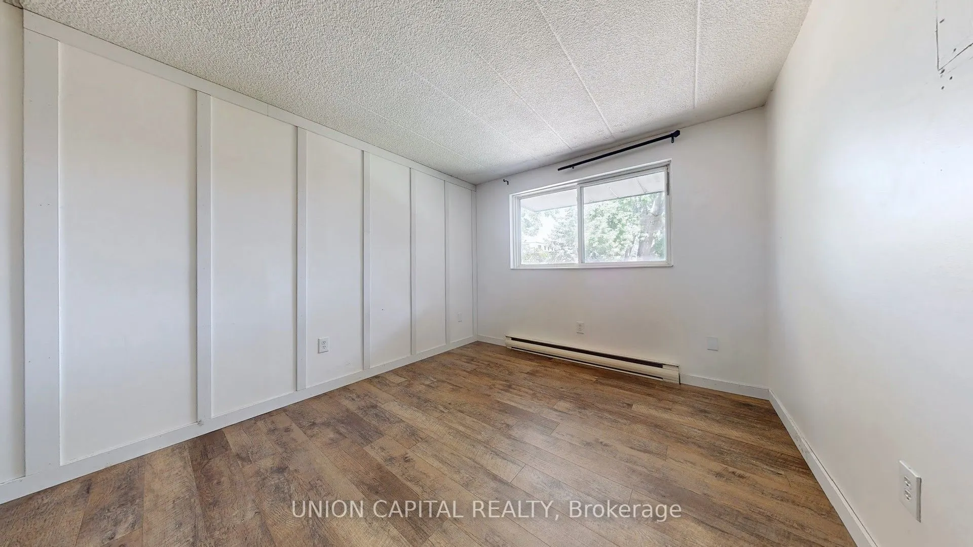 43 Taunton Road E, #27