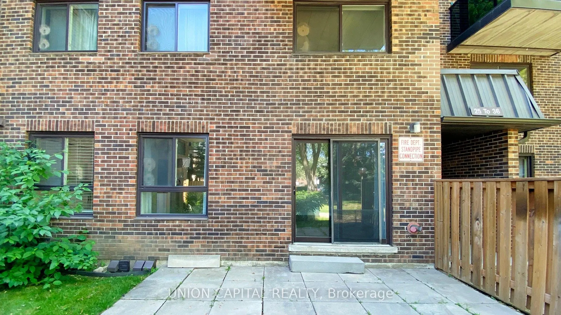 43 Taunton Road E, #27