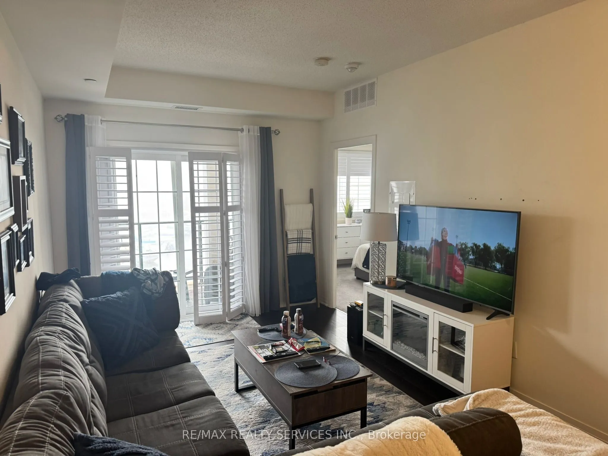 70 Shipway Avenue N, #211