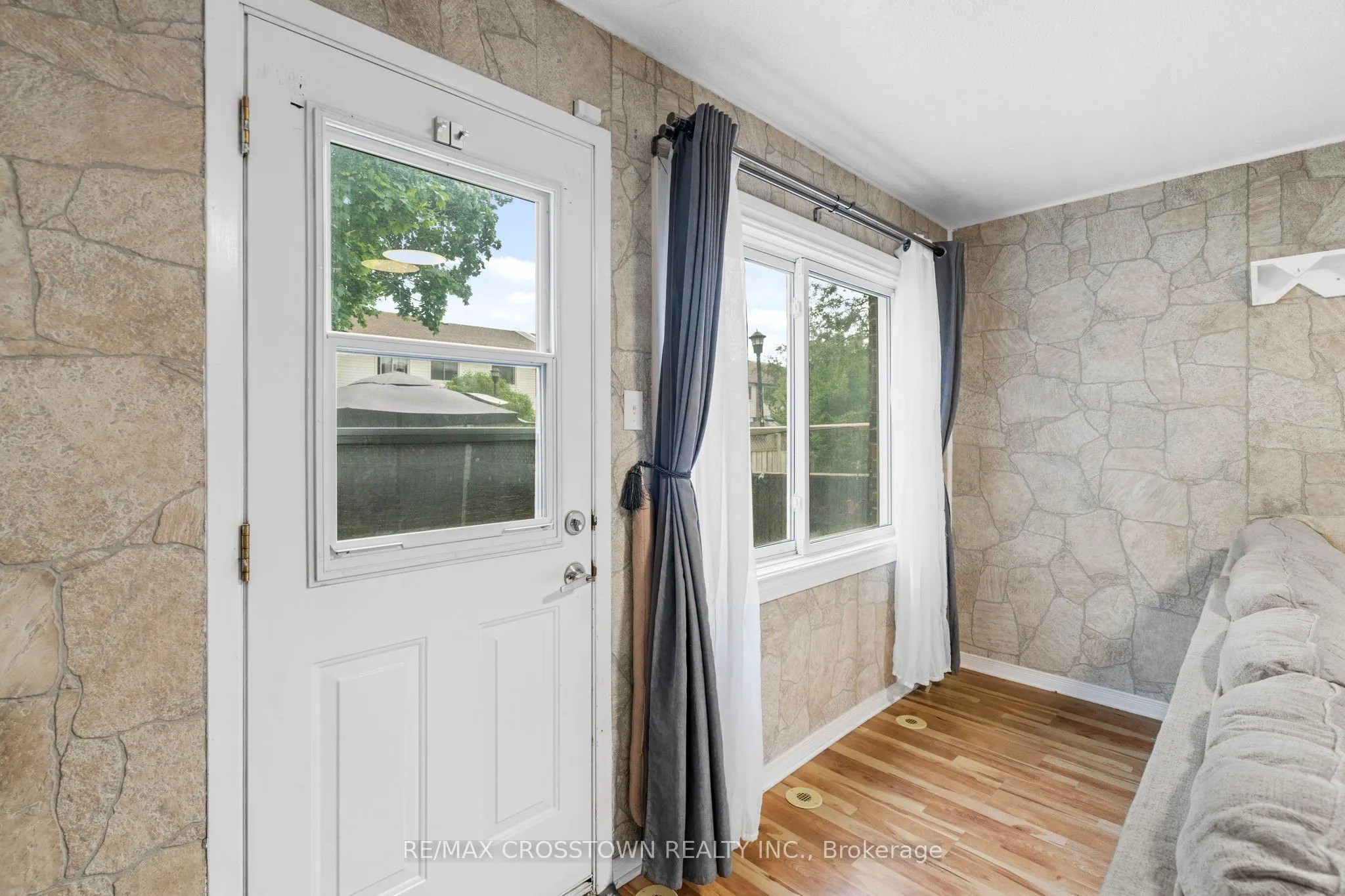 1010 Glen Street, #159
