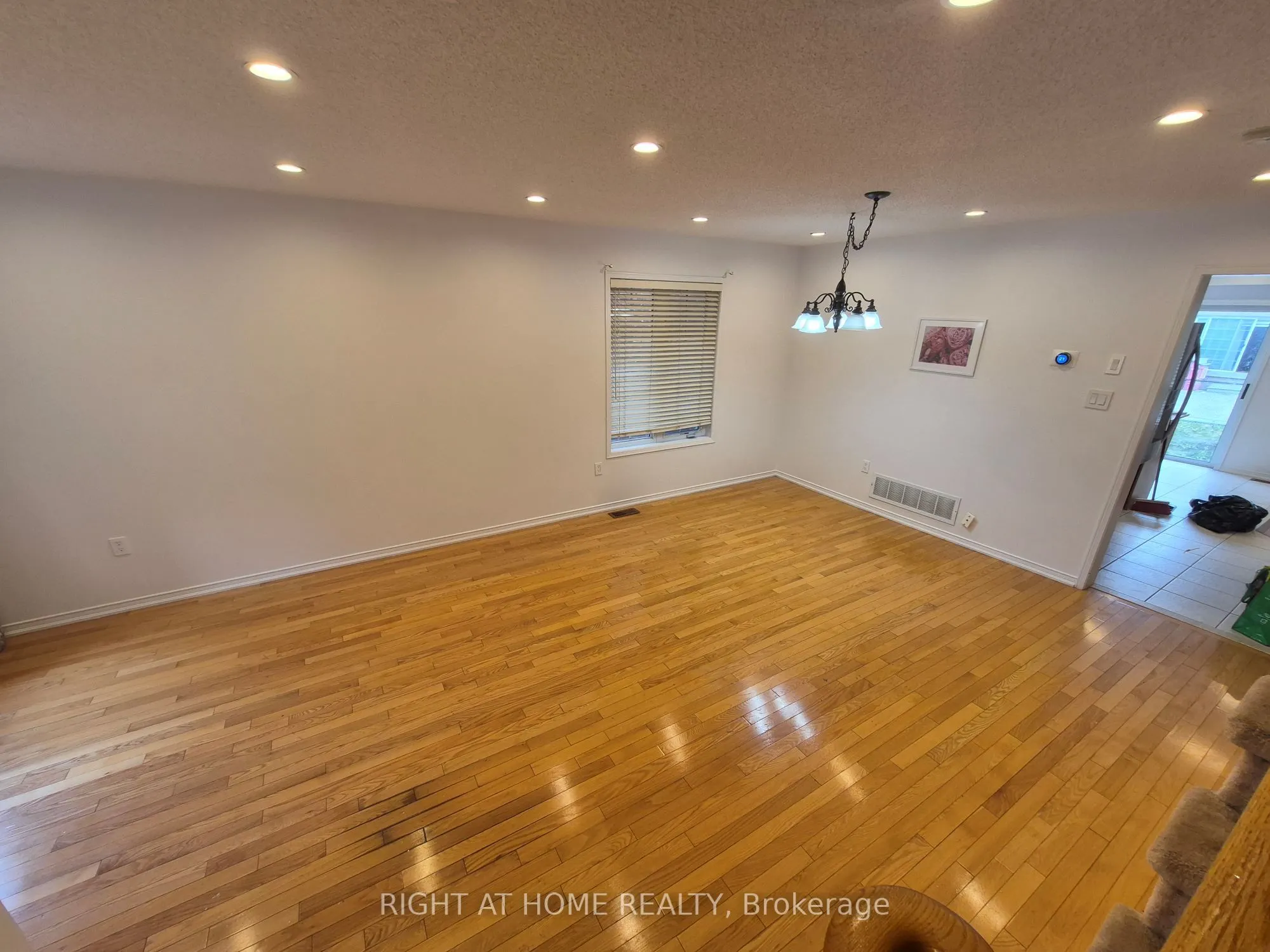 53 Armitage Crescent