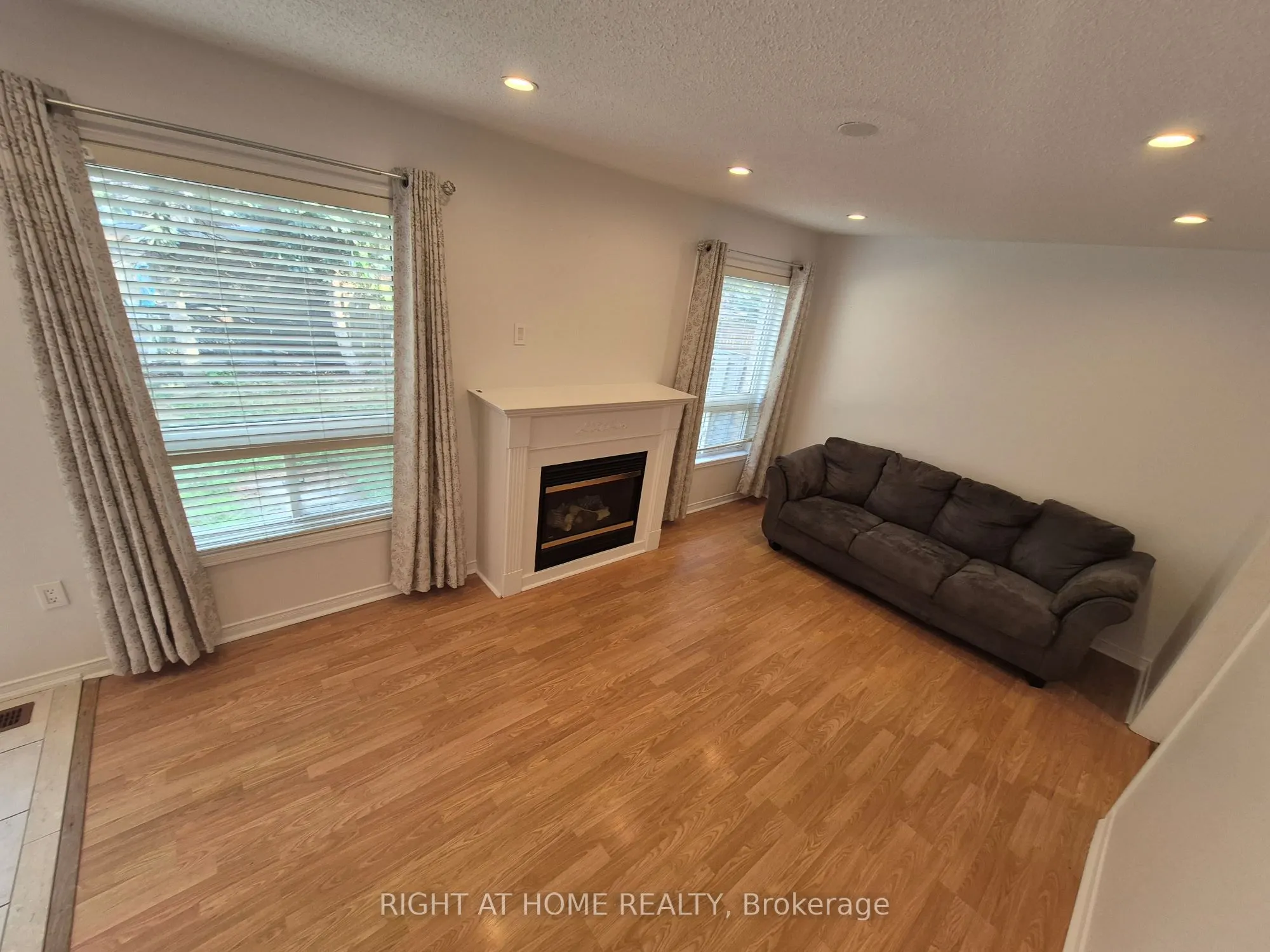 53 Armitage Crescent