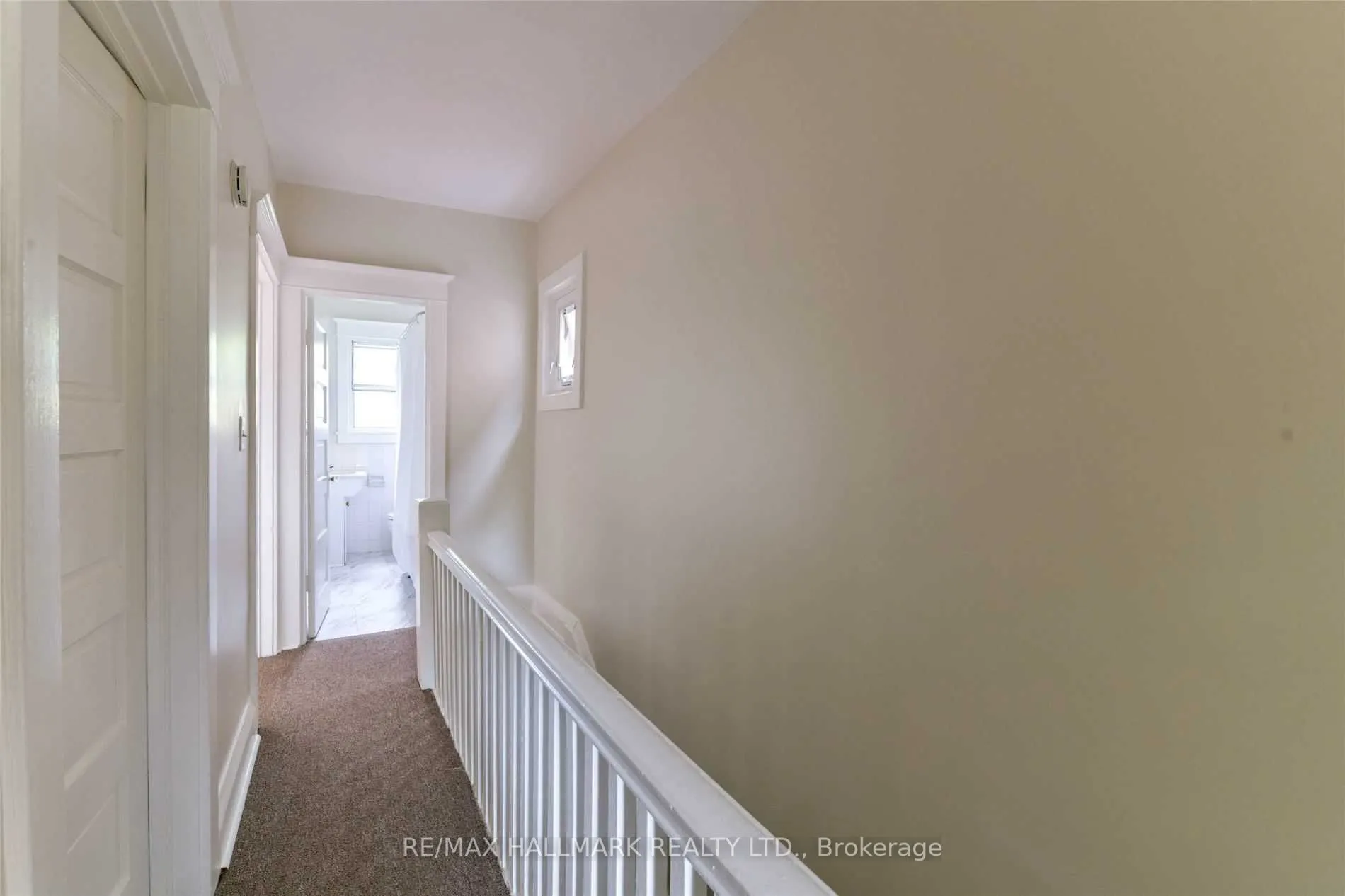 852 Carlaw Avenue