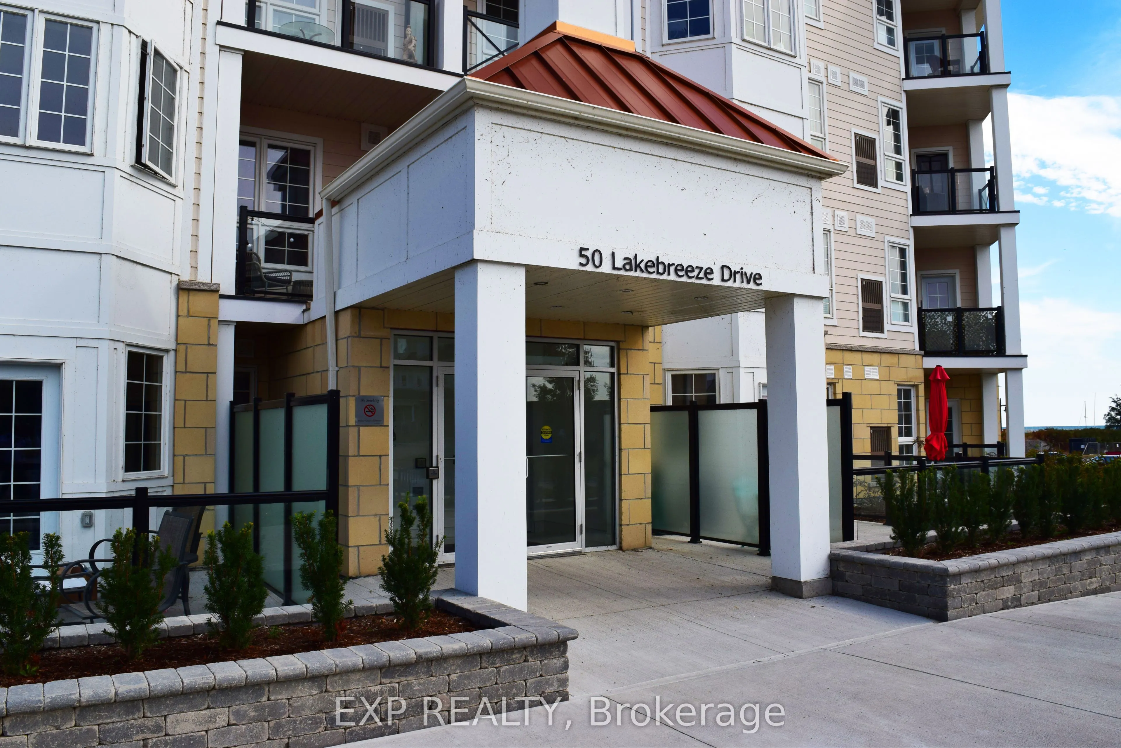 50 Lakebreeze Drive, #225