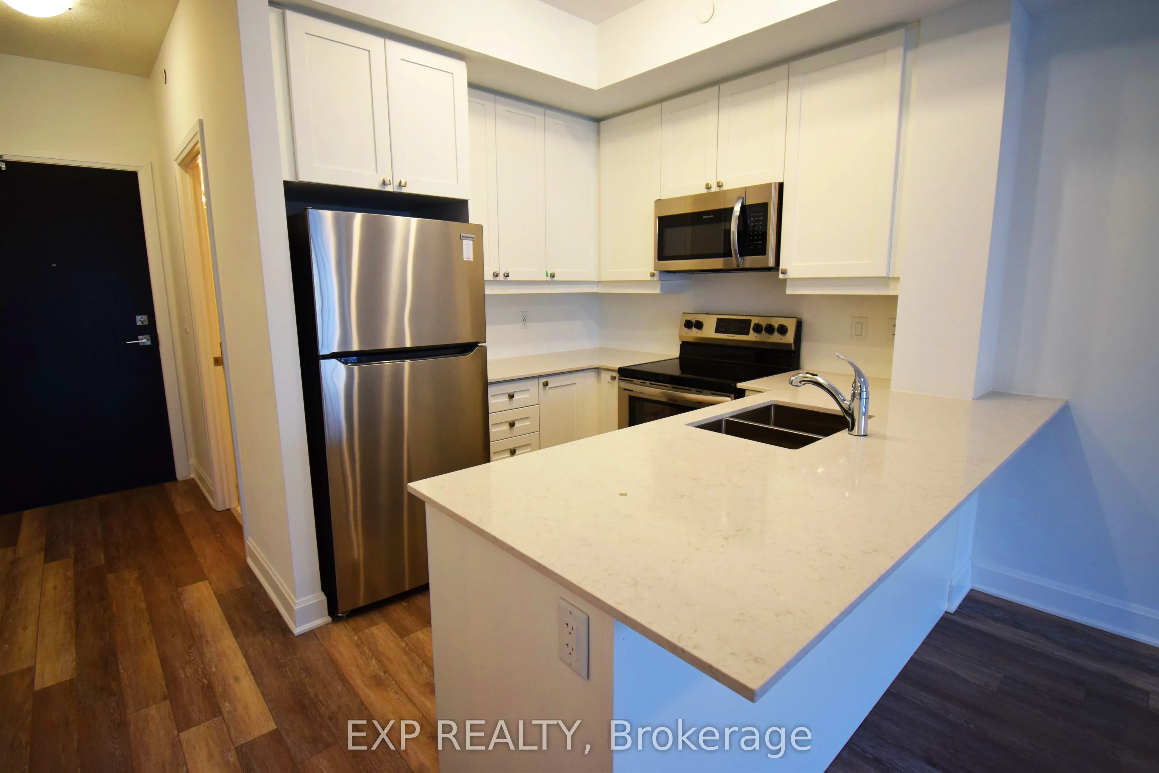 50 Lakebreeze Drive, #225