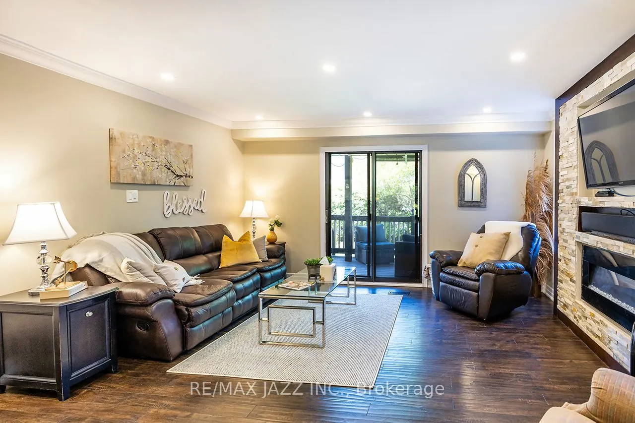 22 Kingswood Drive