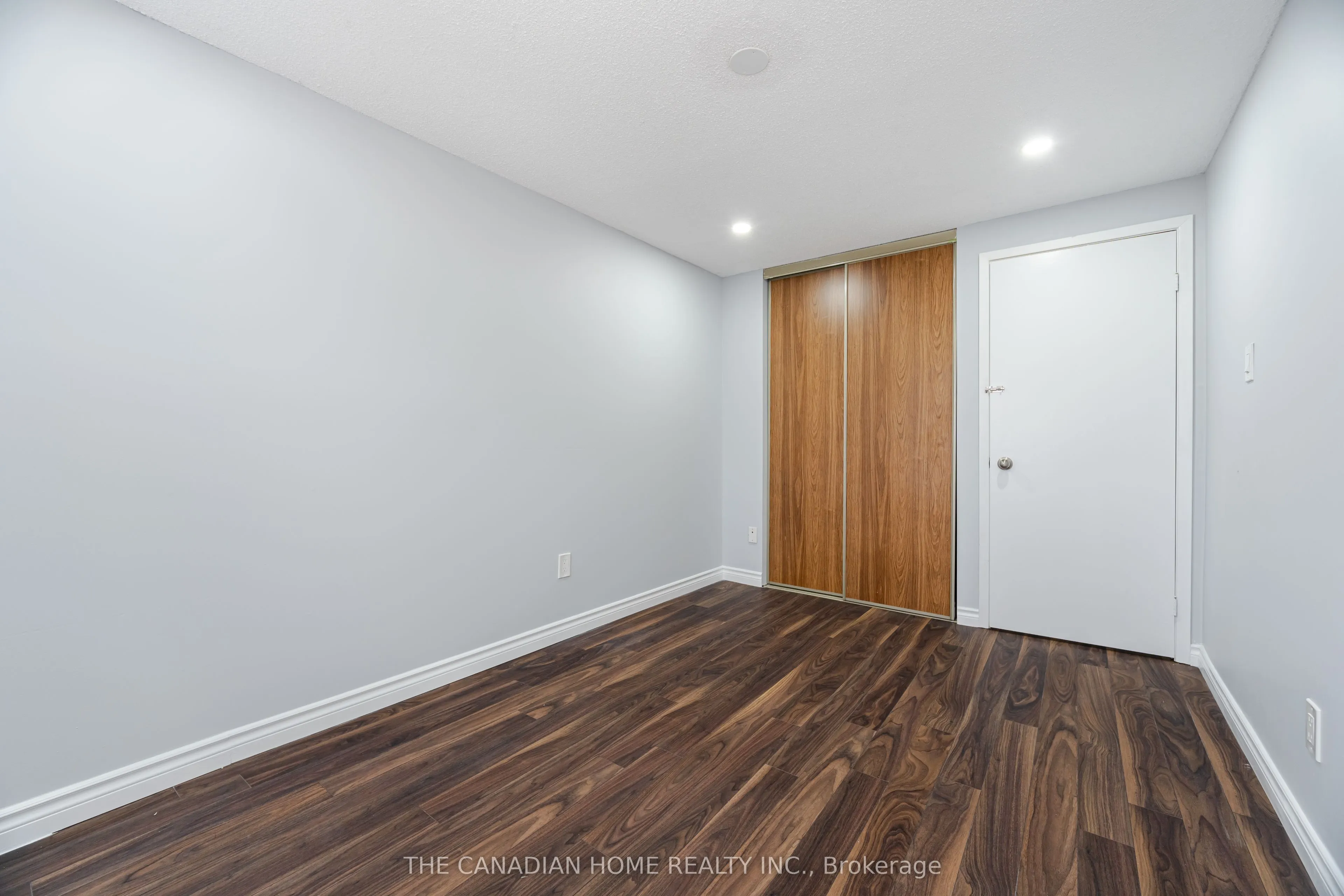 4662 Kingston Road, #98