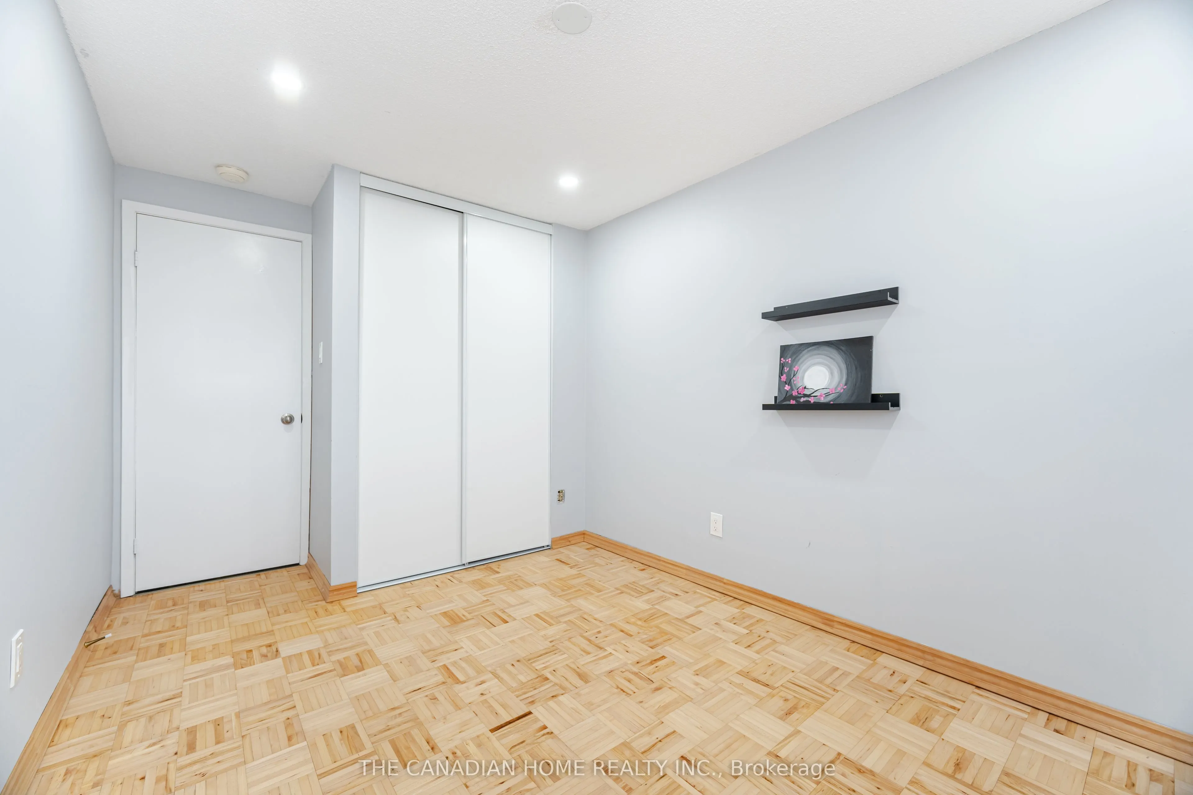 4662 Kingston Road, #98