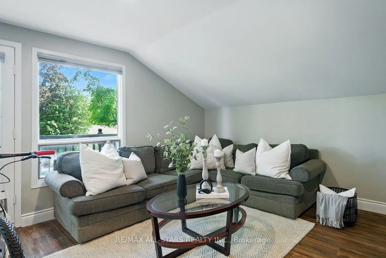 258 Cochrane Street