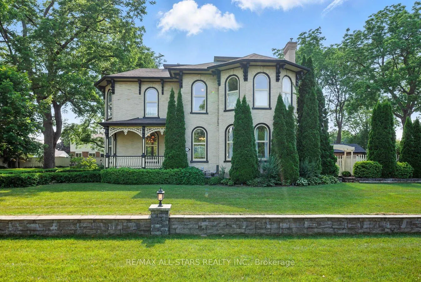 258 Cochrane Street