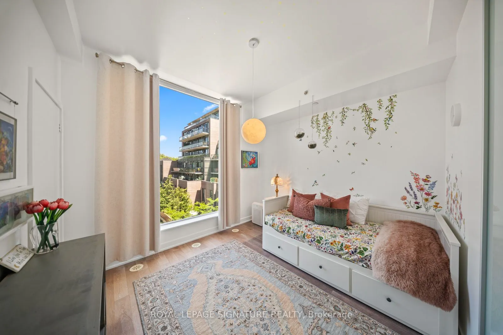 1190 Dundas Street E, #331