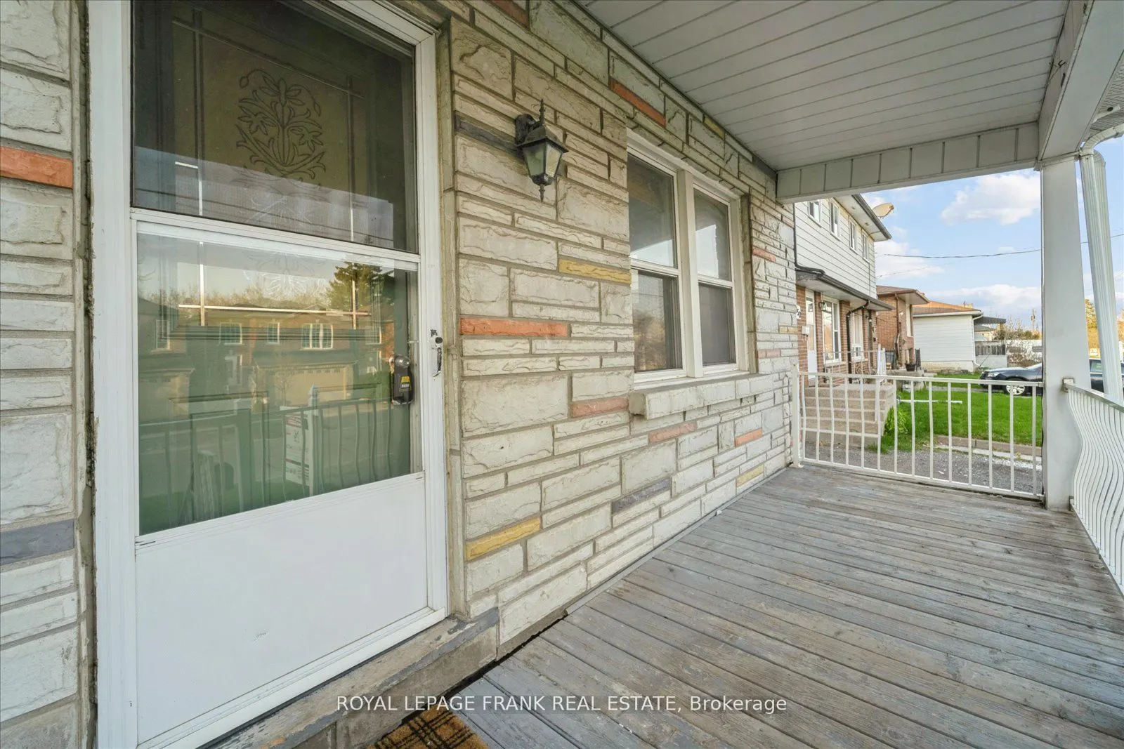 352 Pine Avenue