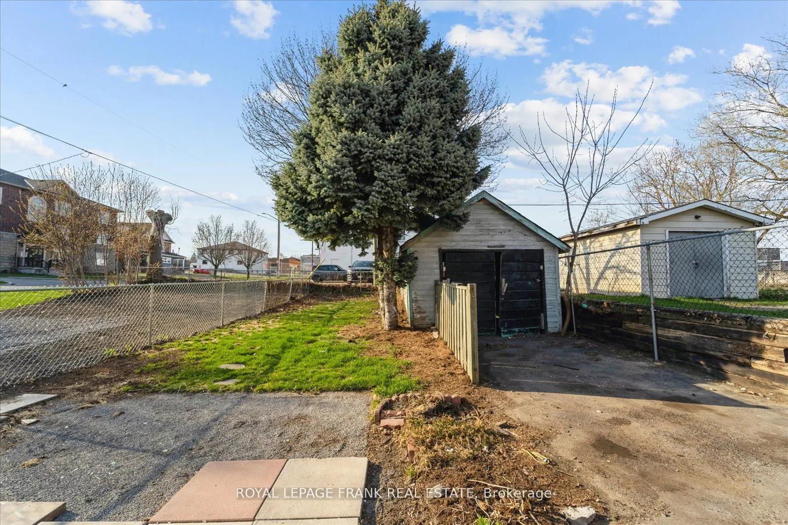 352 Pine Avenue