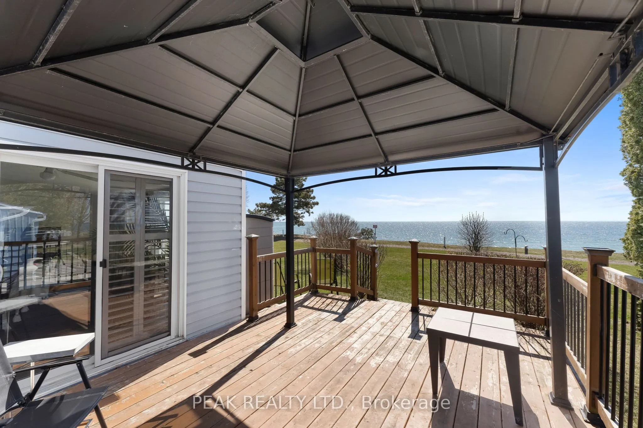 71 Bluffs Road