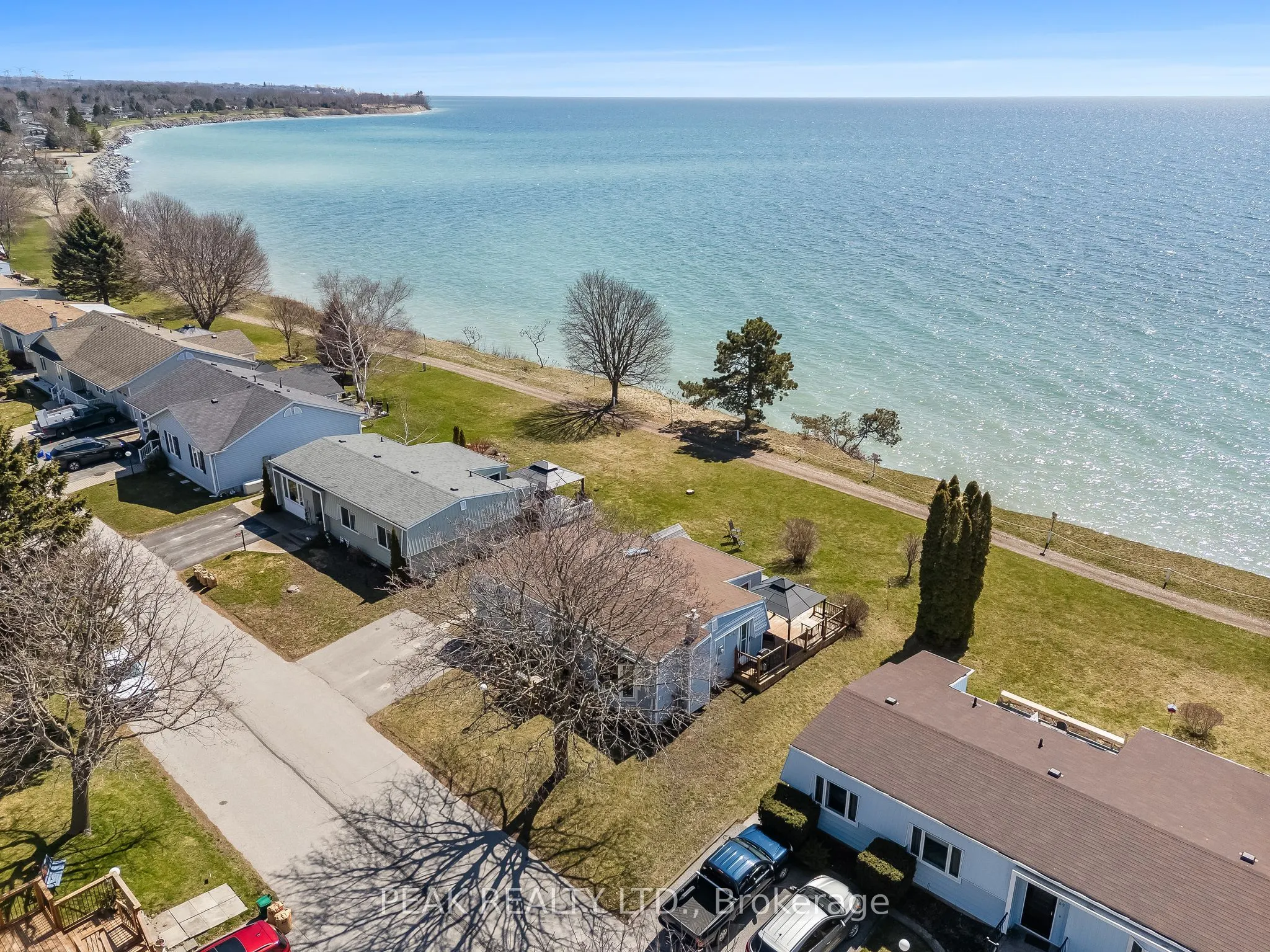 71 Bluffs Road