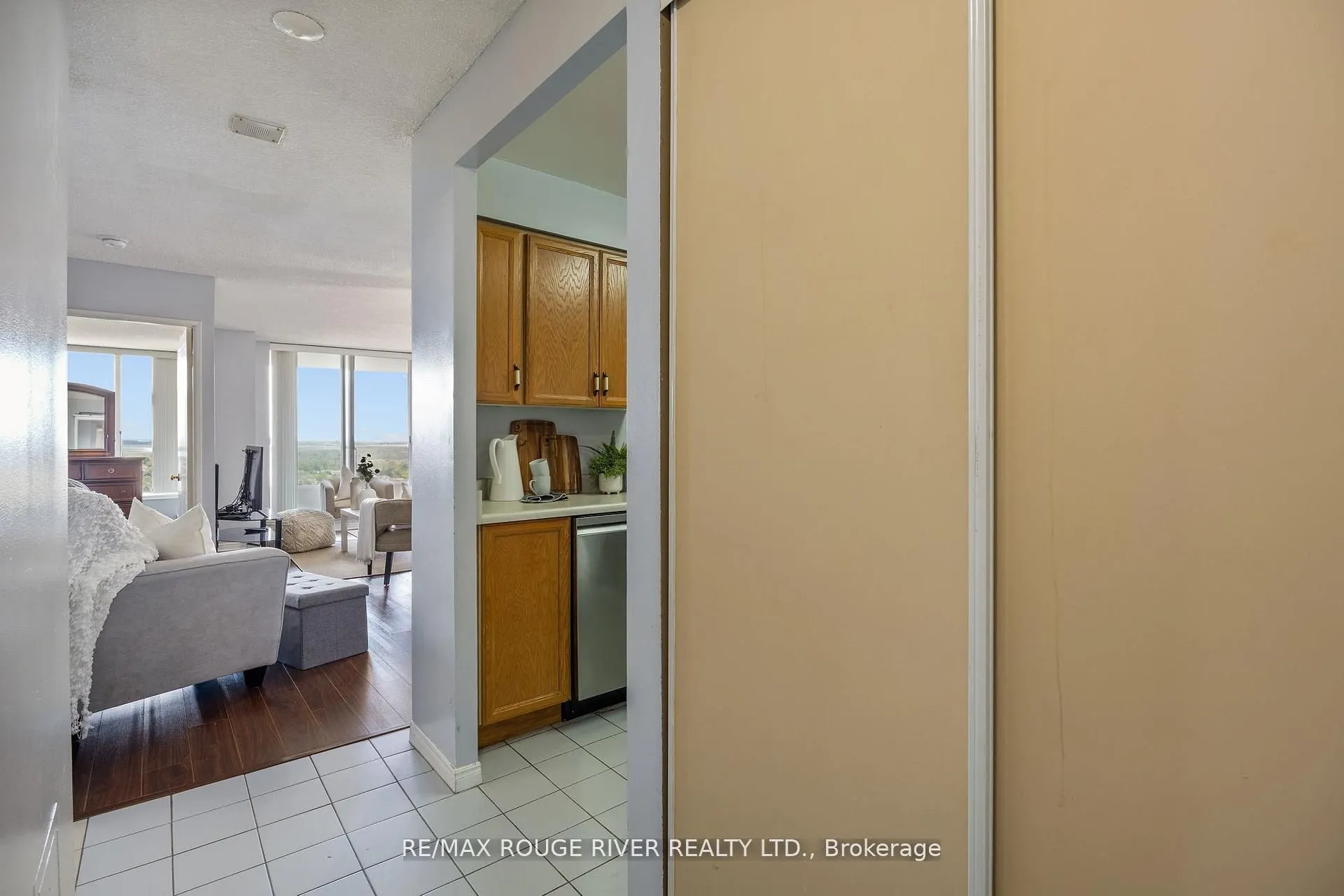 400 McLevin Avenue, #1804