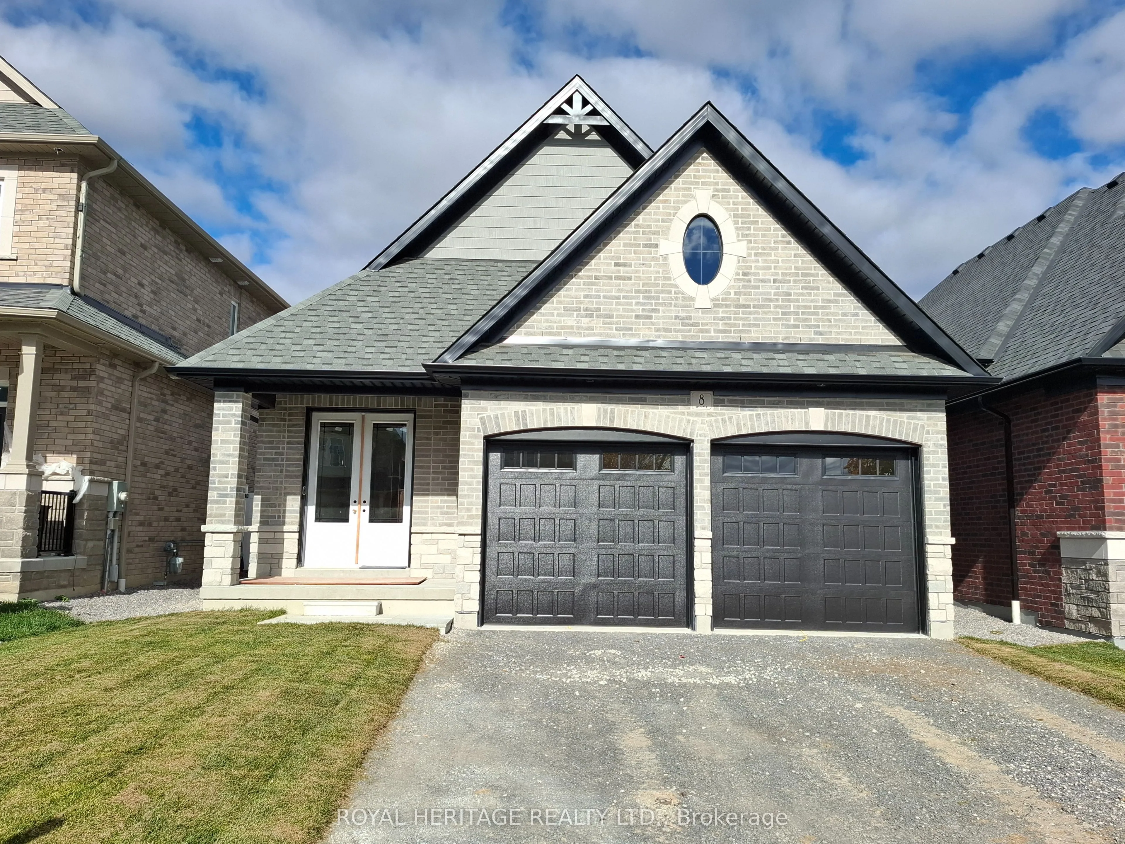 8 St Augustine Drive