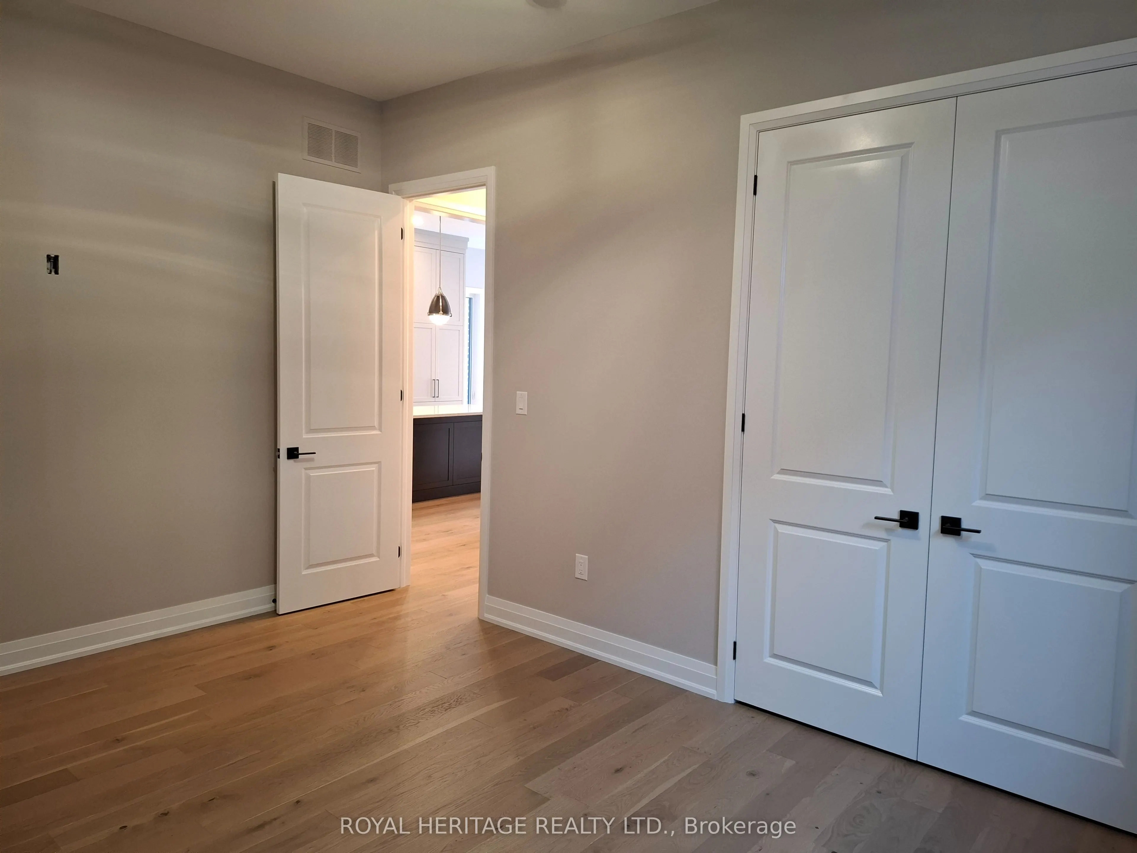 8 St Augustine Drive