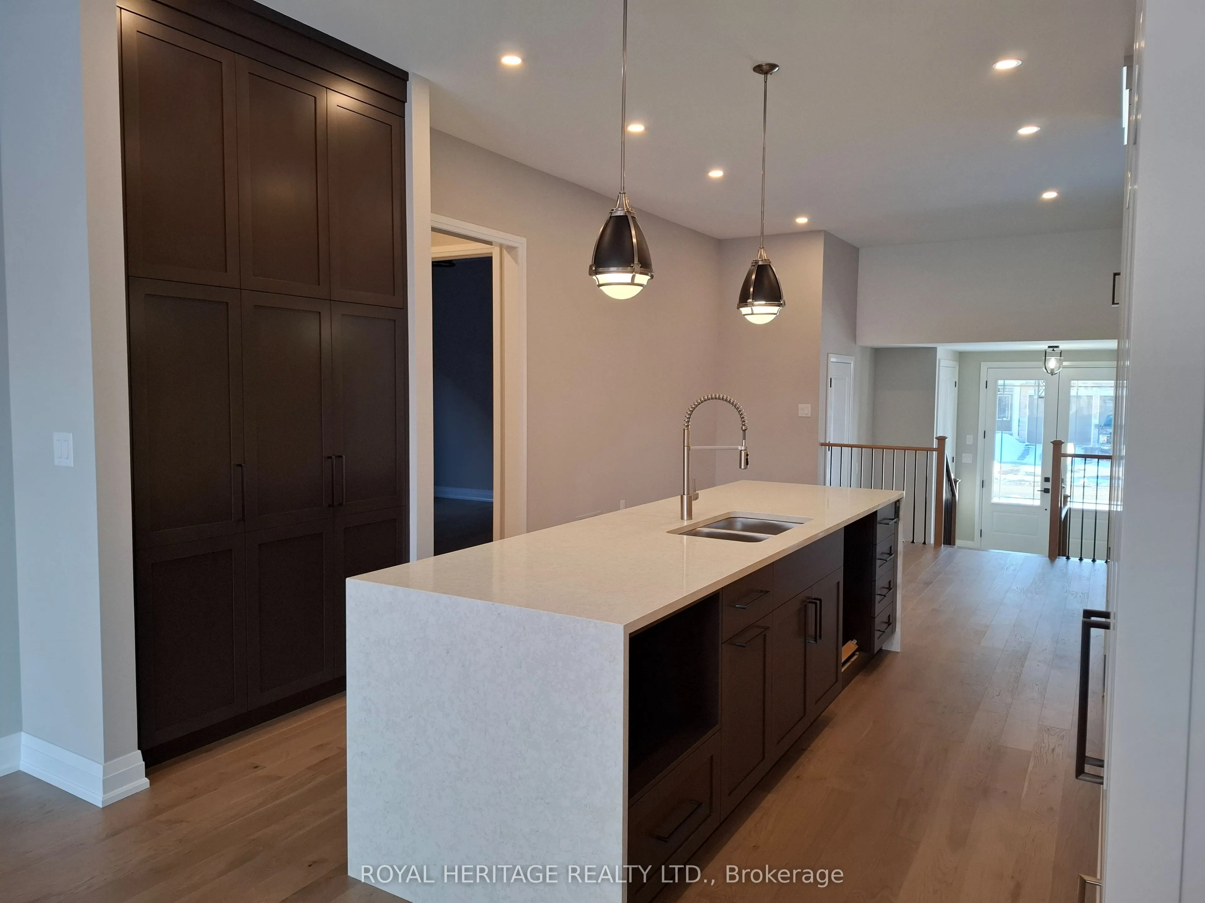 8 St Augustine Drive