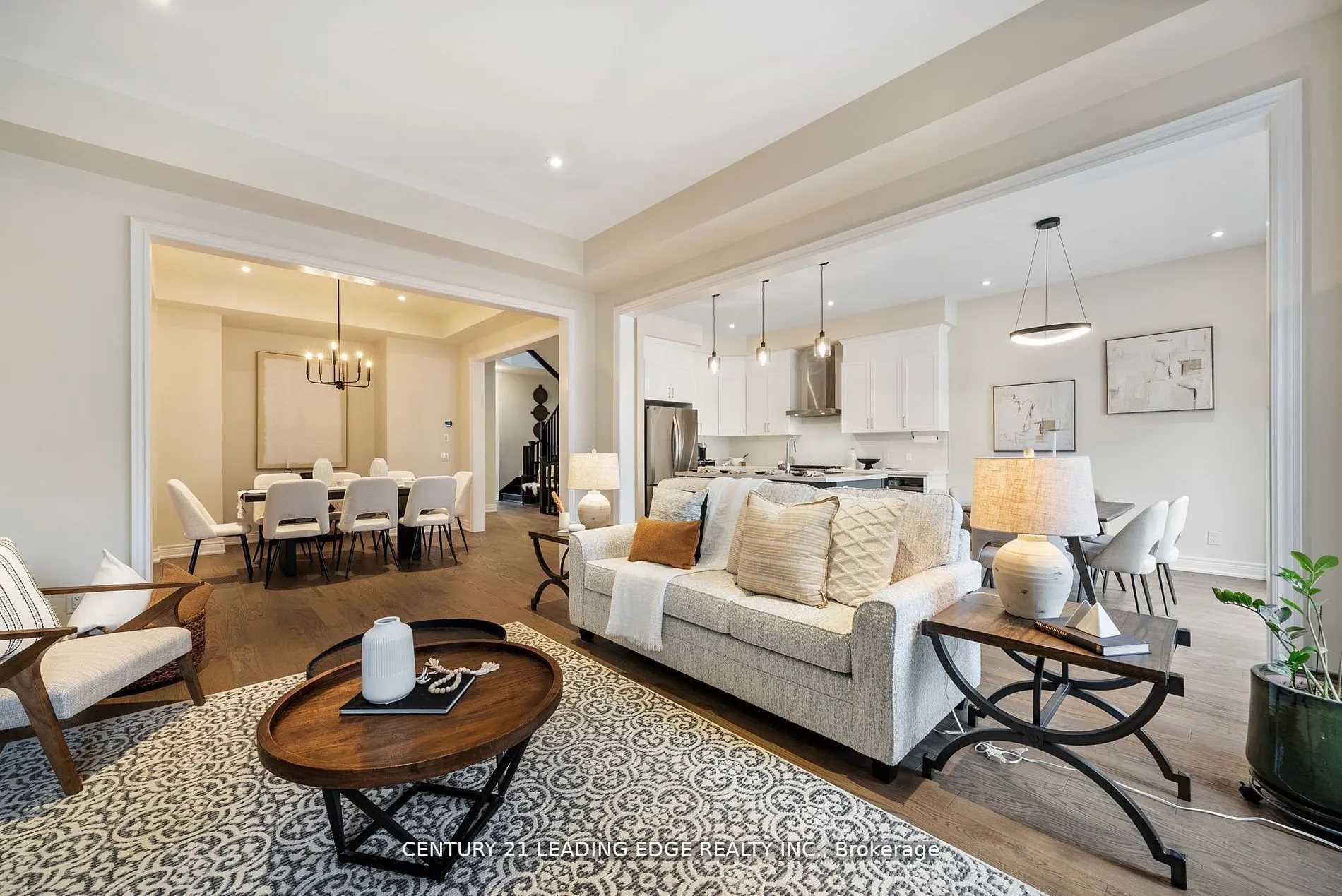 89 Deer Ridge Crescent