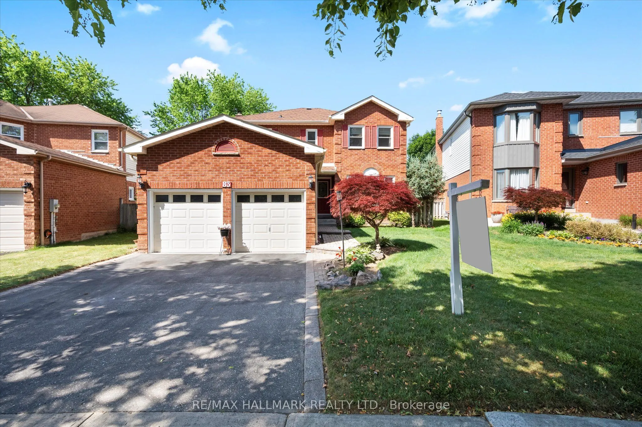 83 Lipton Crescent