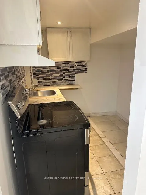 2221 Kennedy Road, #Lower