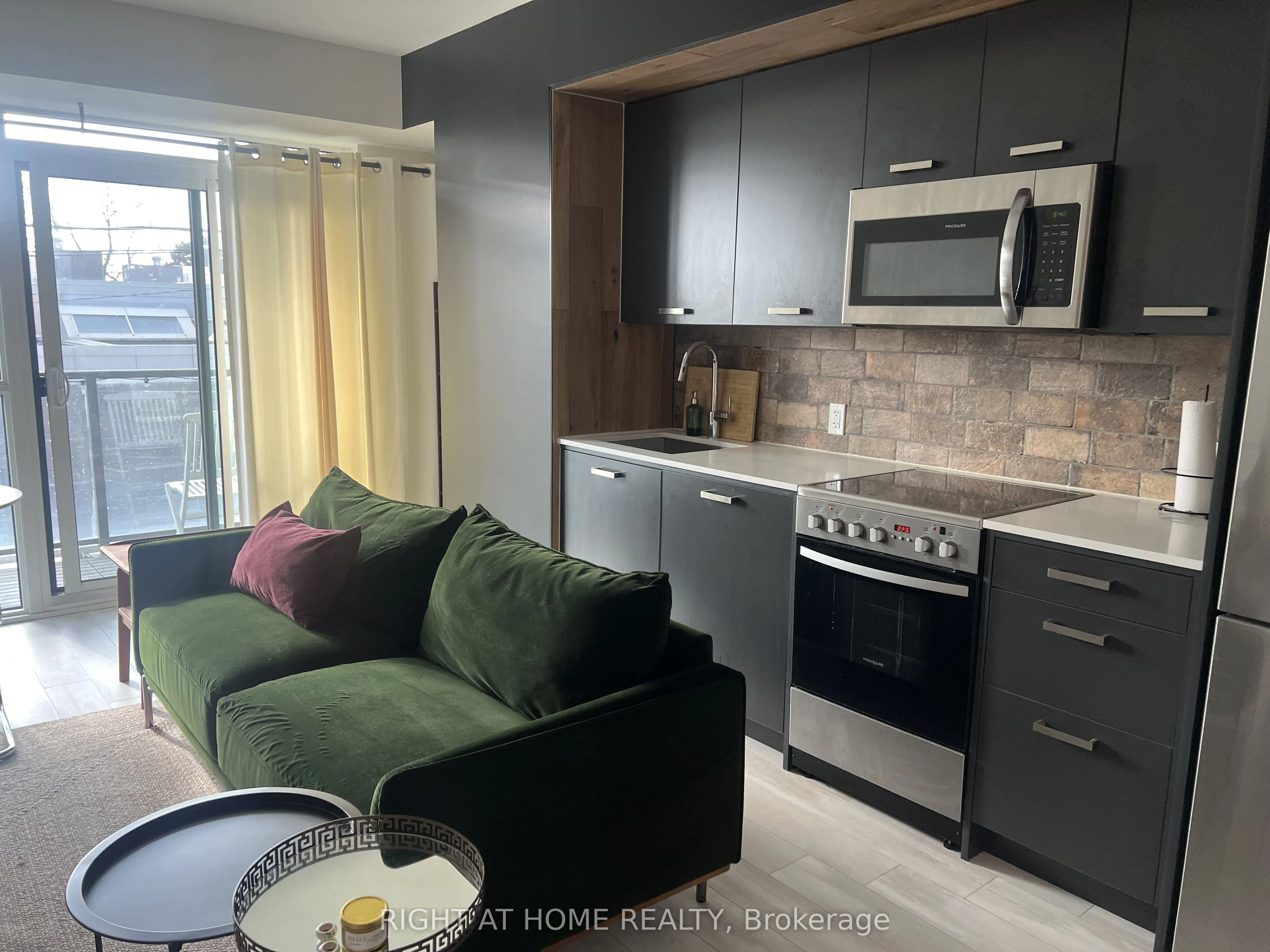 1630 Queen Street E, #202