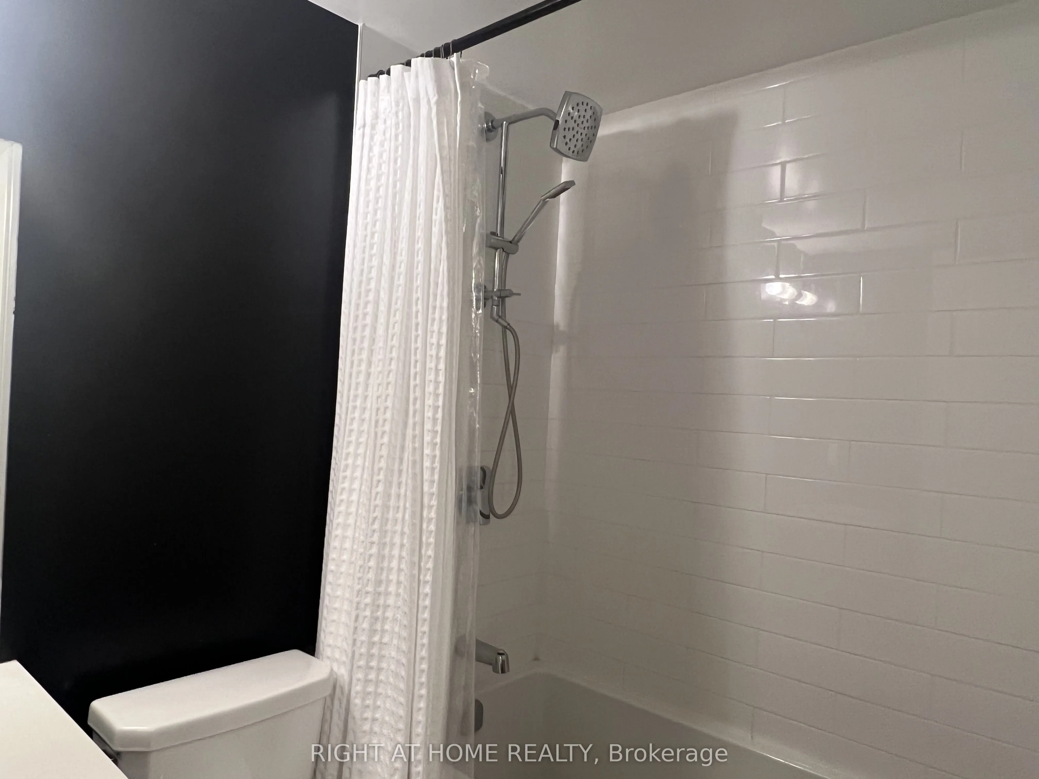 1630 Queen Street E, #202