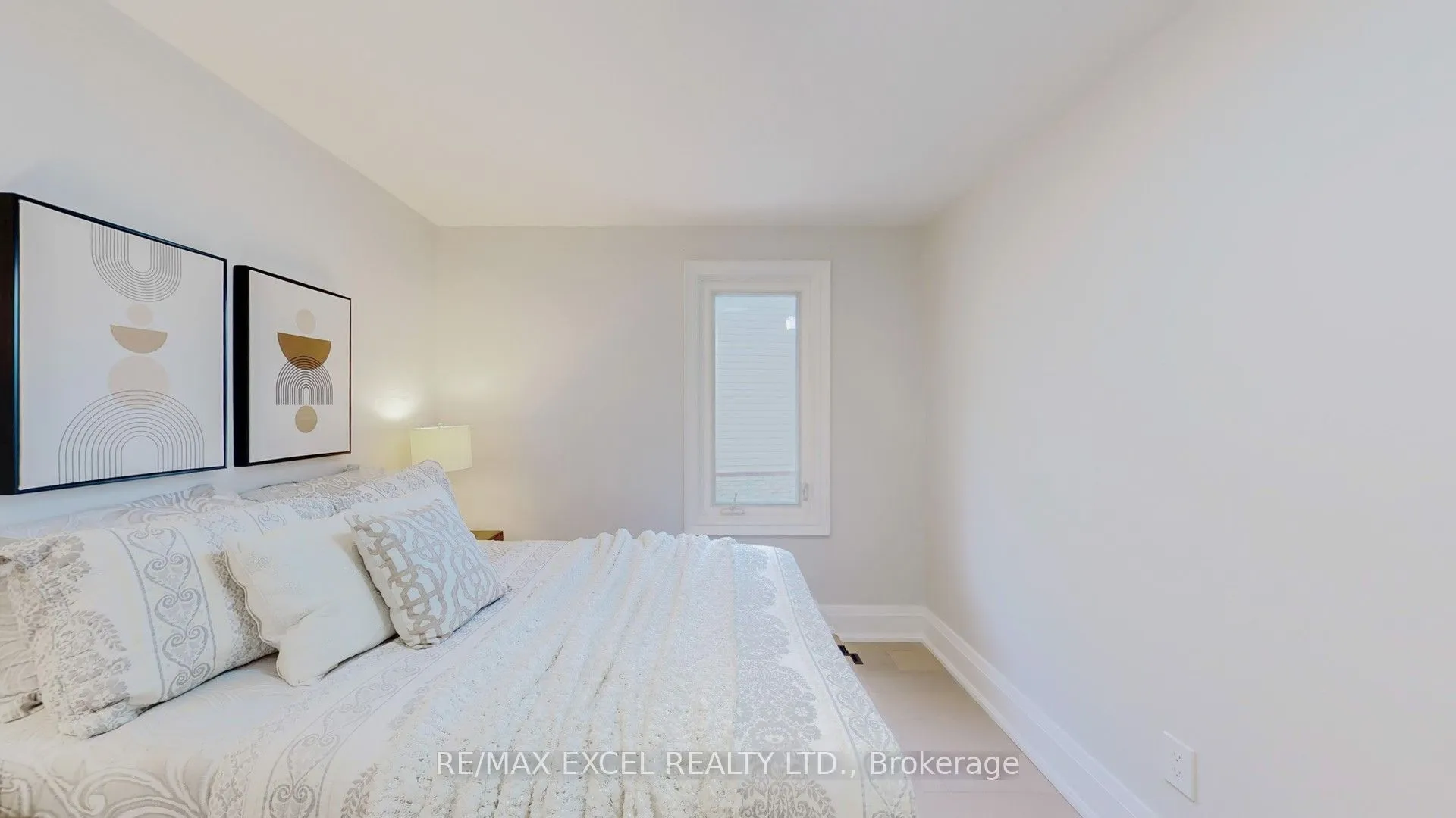 80 Eagleview Crescent