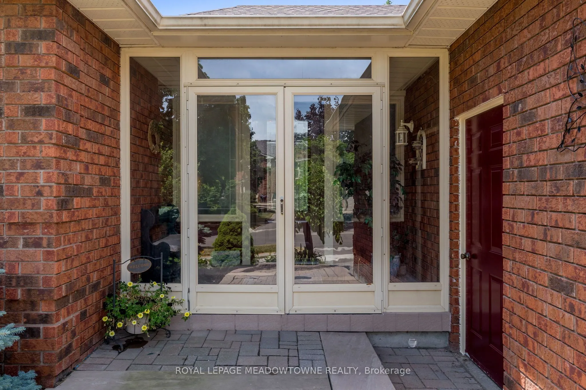 52 Canadian Oaks Drive