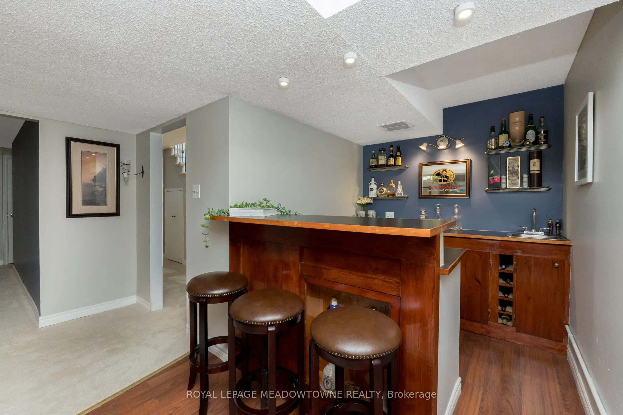 52 Canadian Oaks Drive