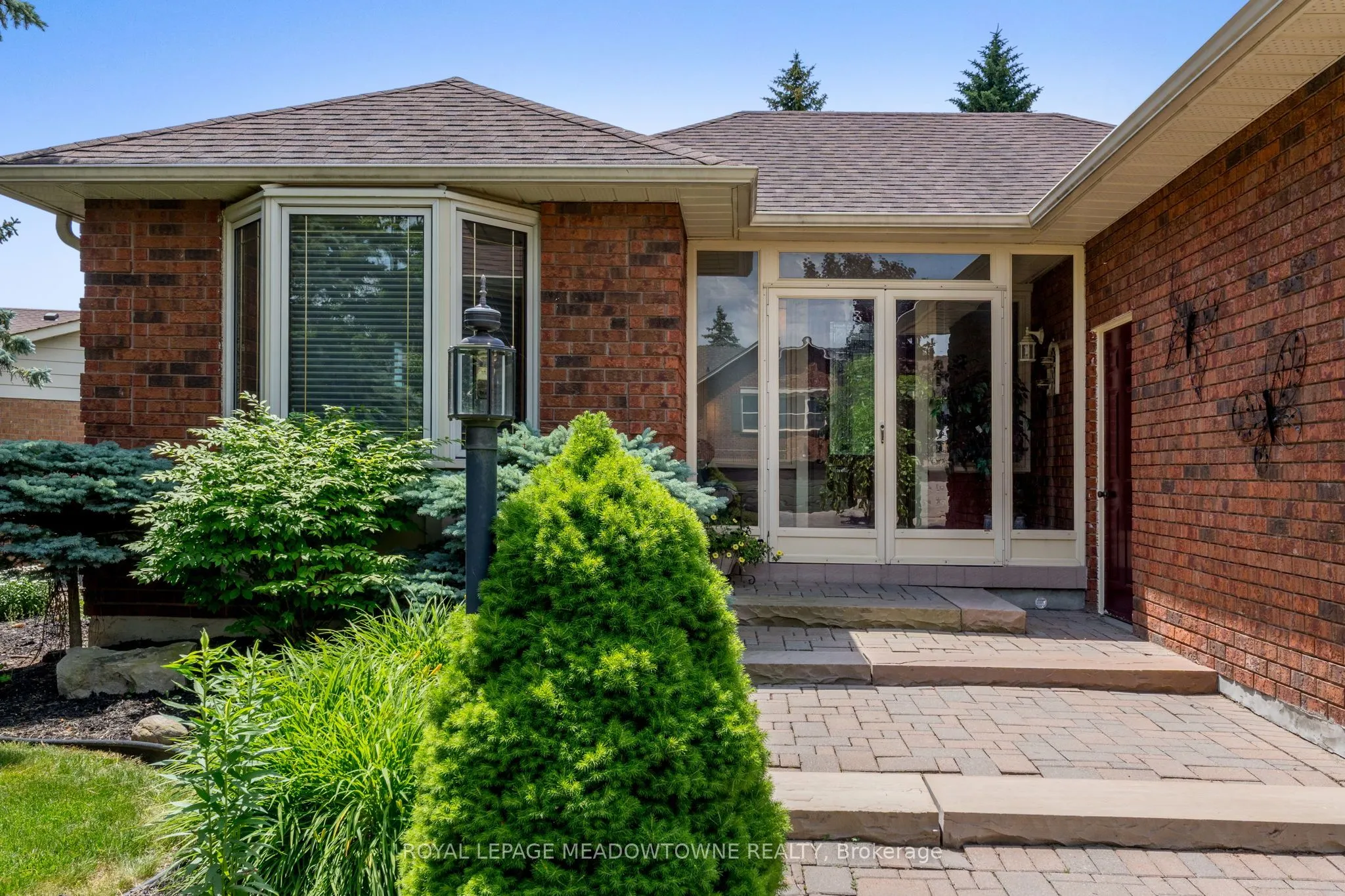 52 Canadian Oaks Drive
